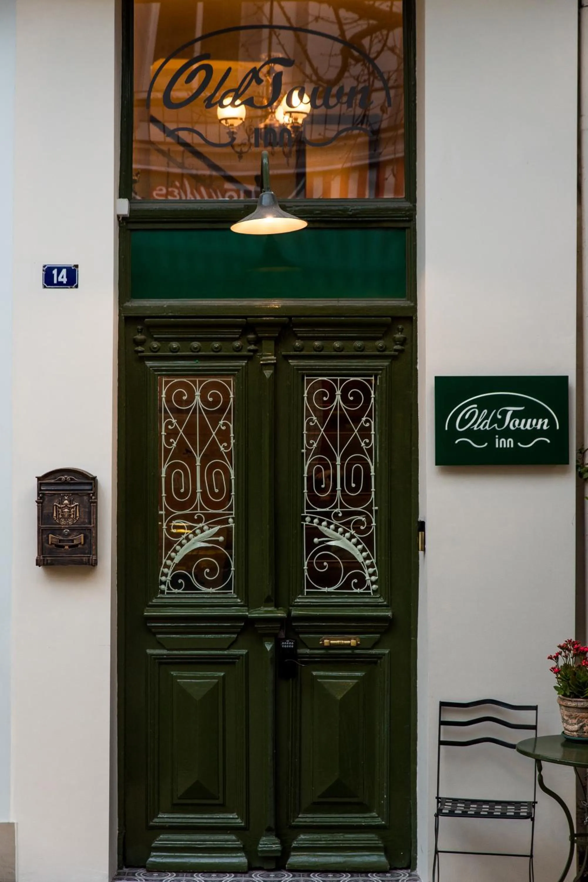 Facade/entrance in Old Town Inn