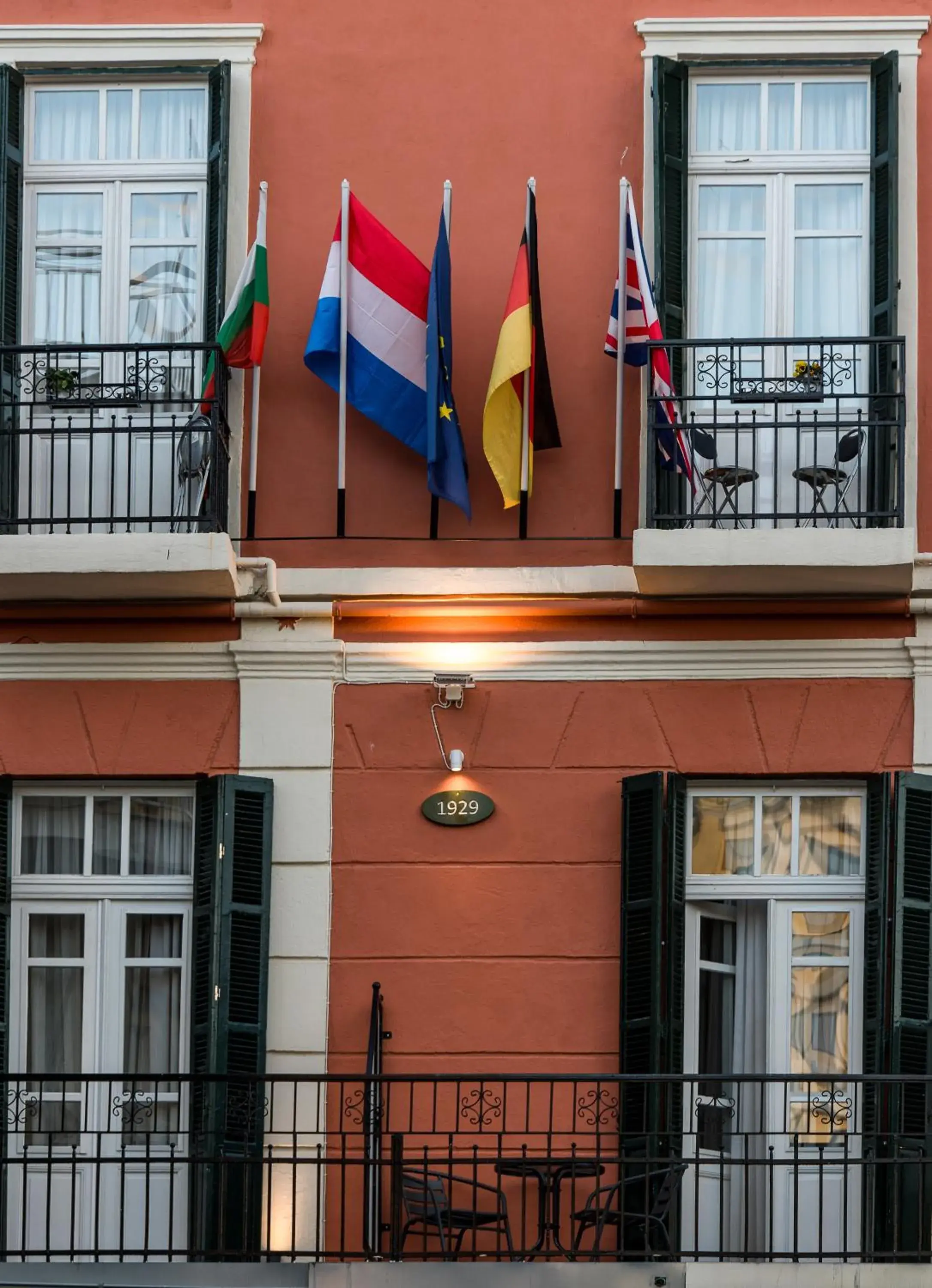 Property building in Old Town Inn Property building in Old Town Inn