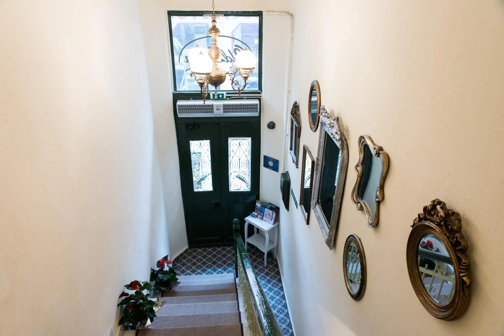 Lobby or reception in Old Town Inn