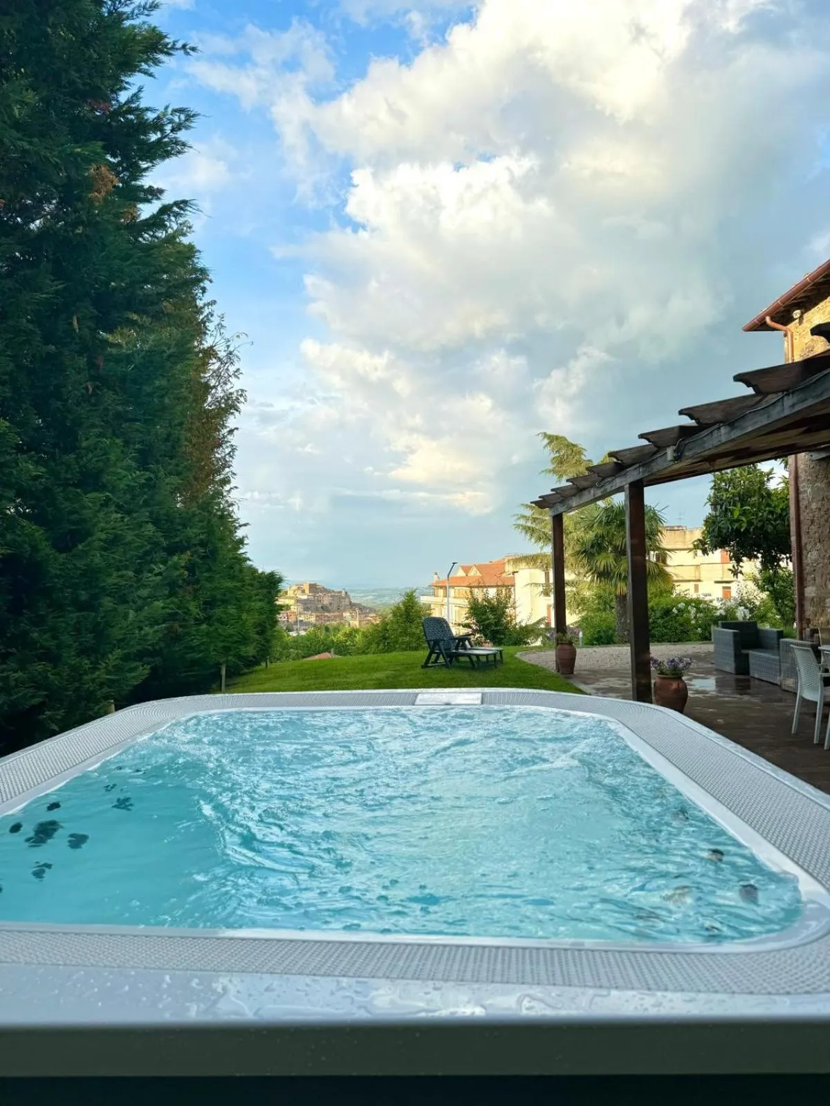 Swimming pool in Antica Quercia Villa & Spa