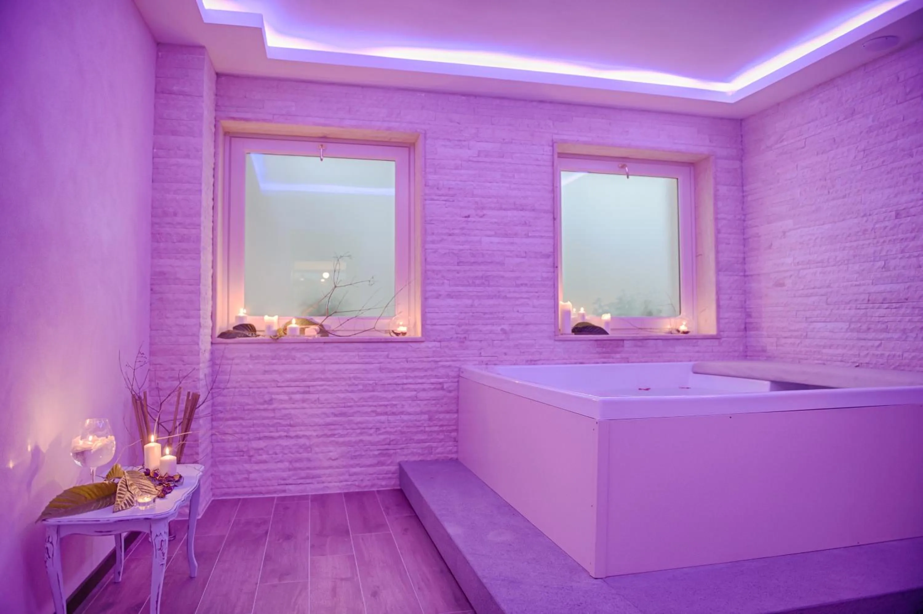 Hot Tub in Antica Quercia Villa & Spa