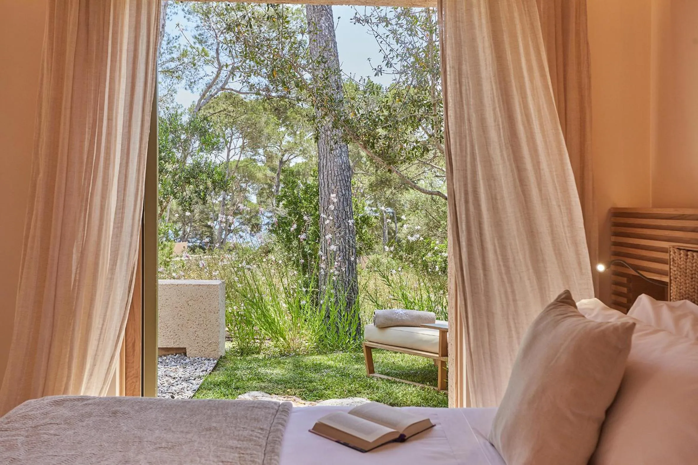 Bedroom, Bed in Pleta de Mar, Grand Luxury Hotel by Nature - Adults Only