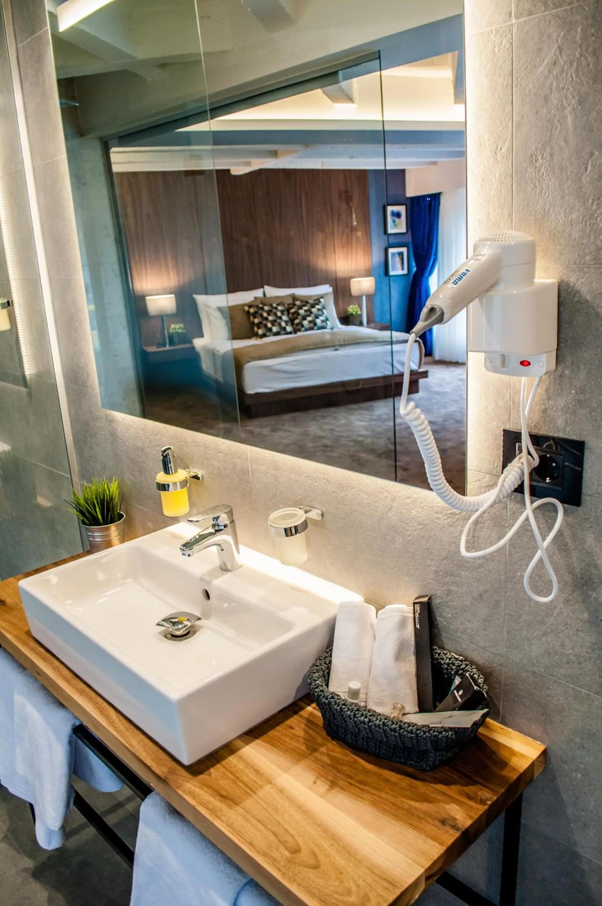 Bathroom in Nomad Luxury Suites