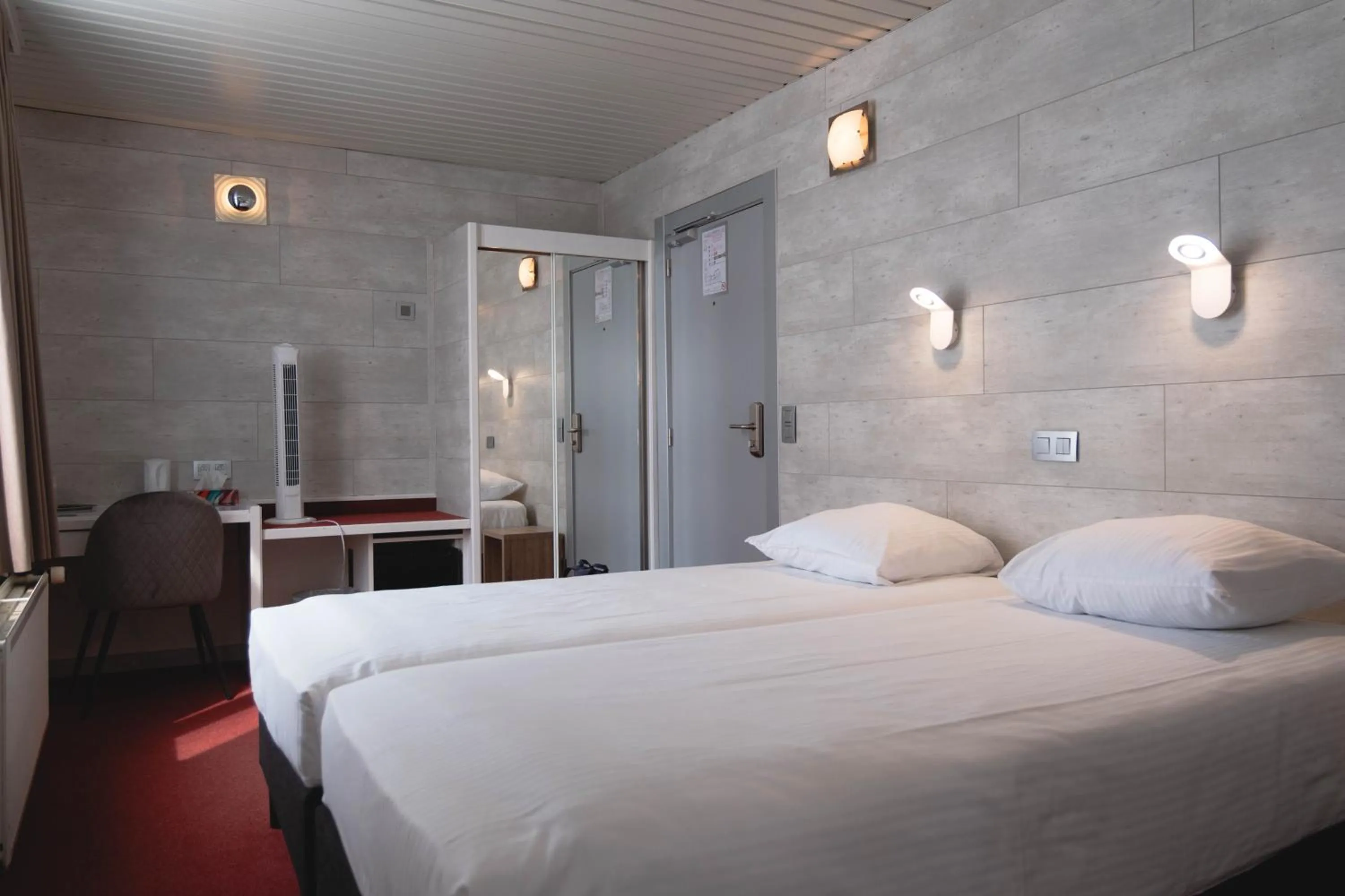 Bed in Hotel Richmond