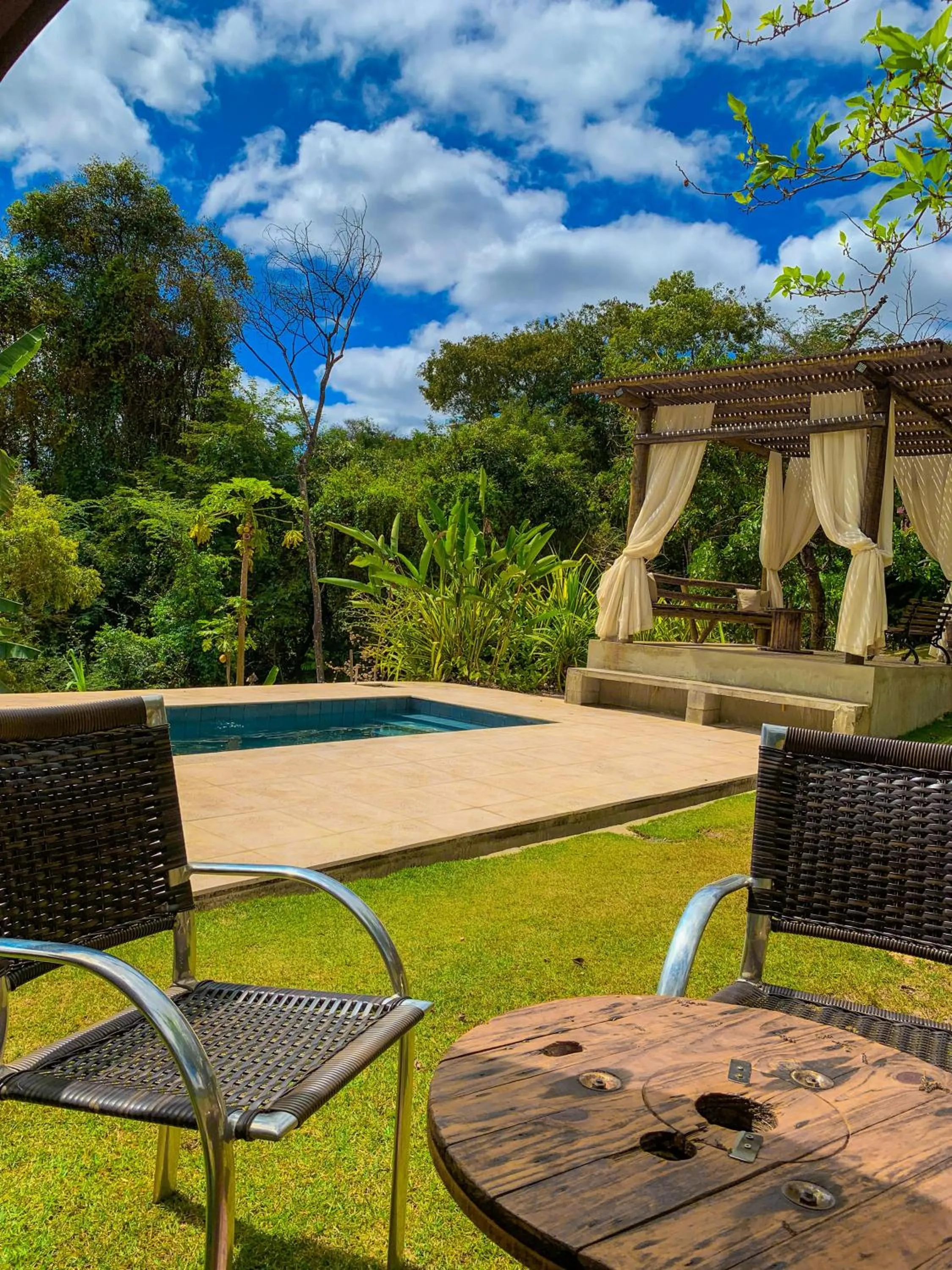 Pool view in Pousada Verde Villas