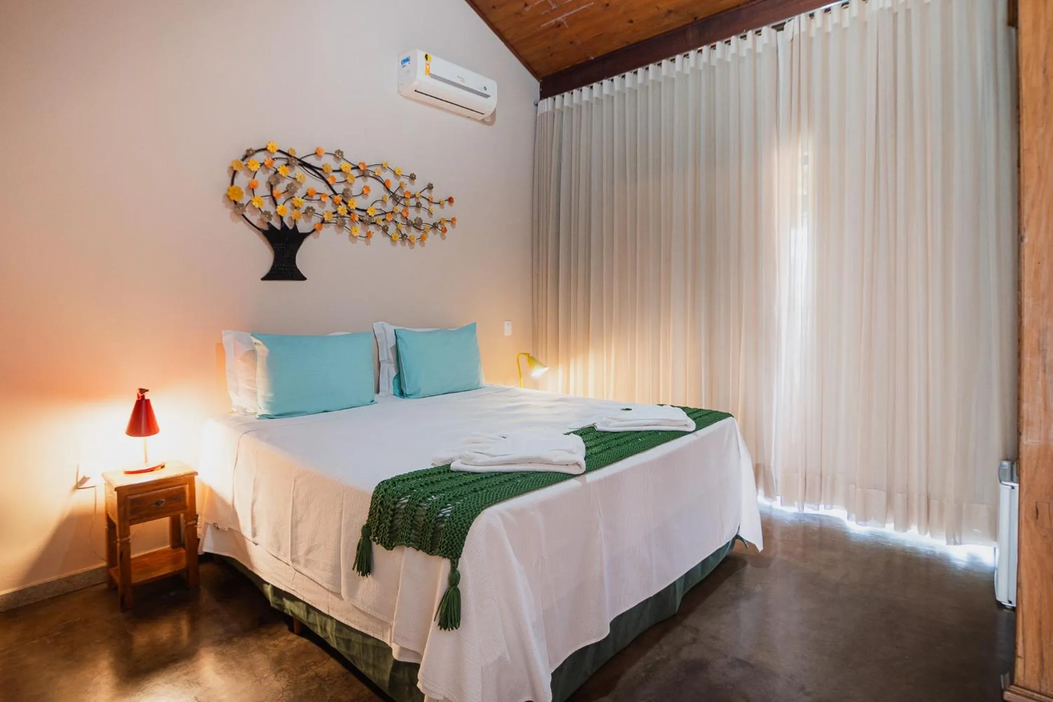 Photo of the whole room, Bed in Pousada Verde Villas