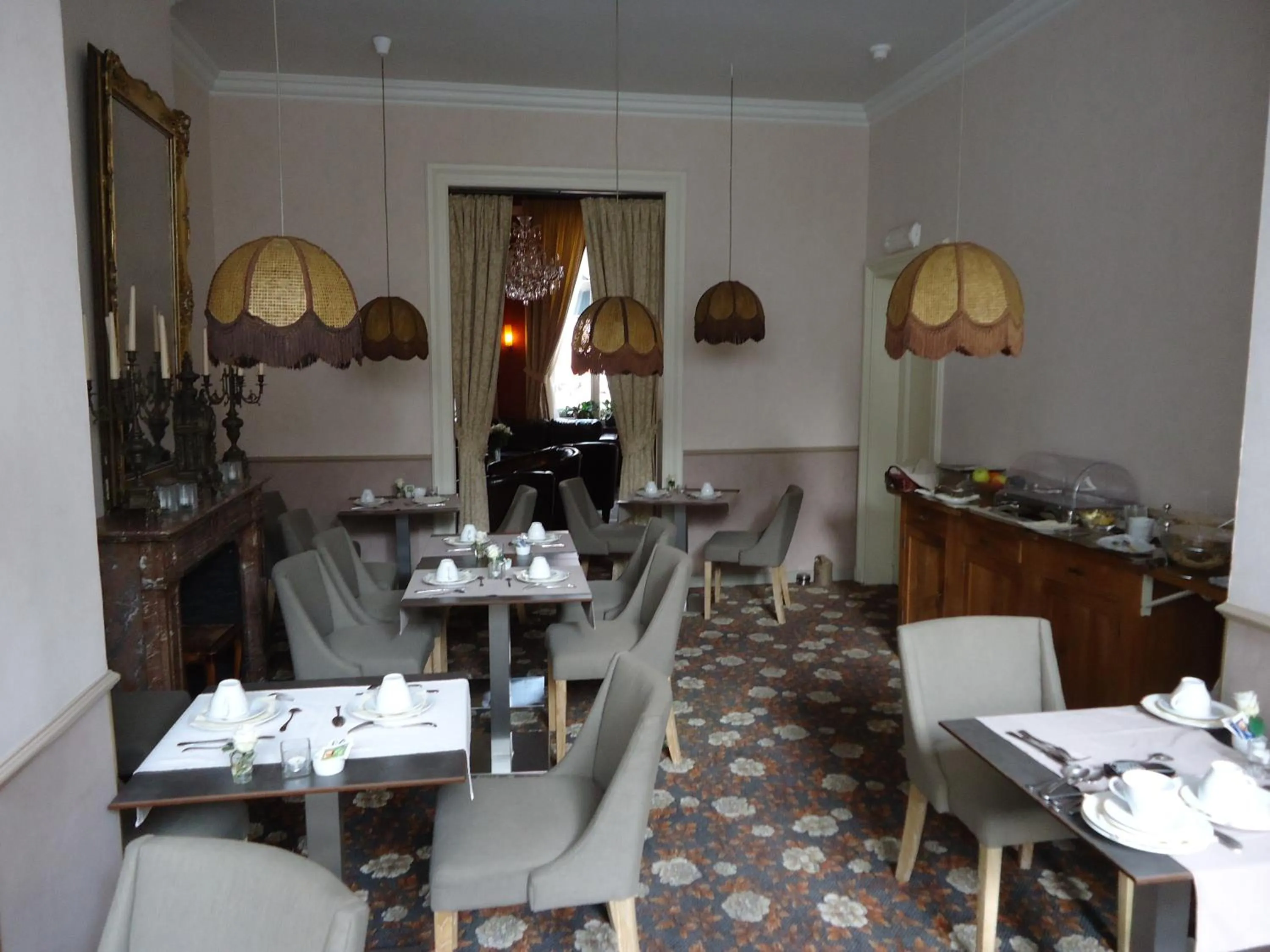 Restaurant/places to eat in Hotel Groeninghe