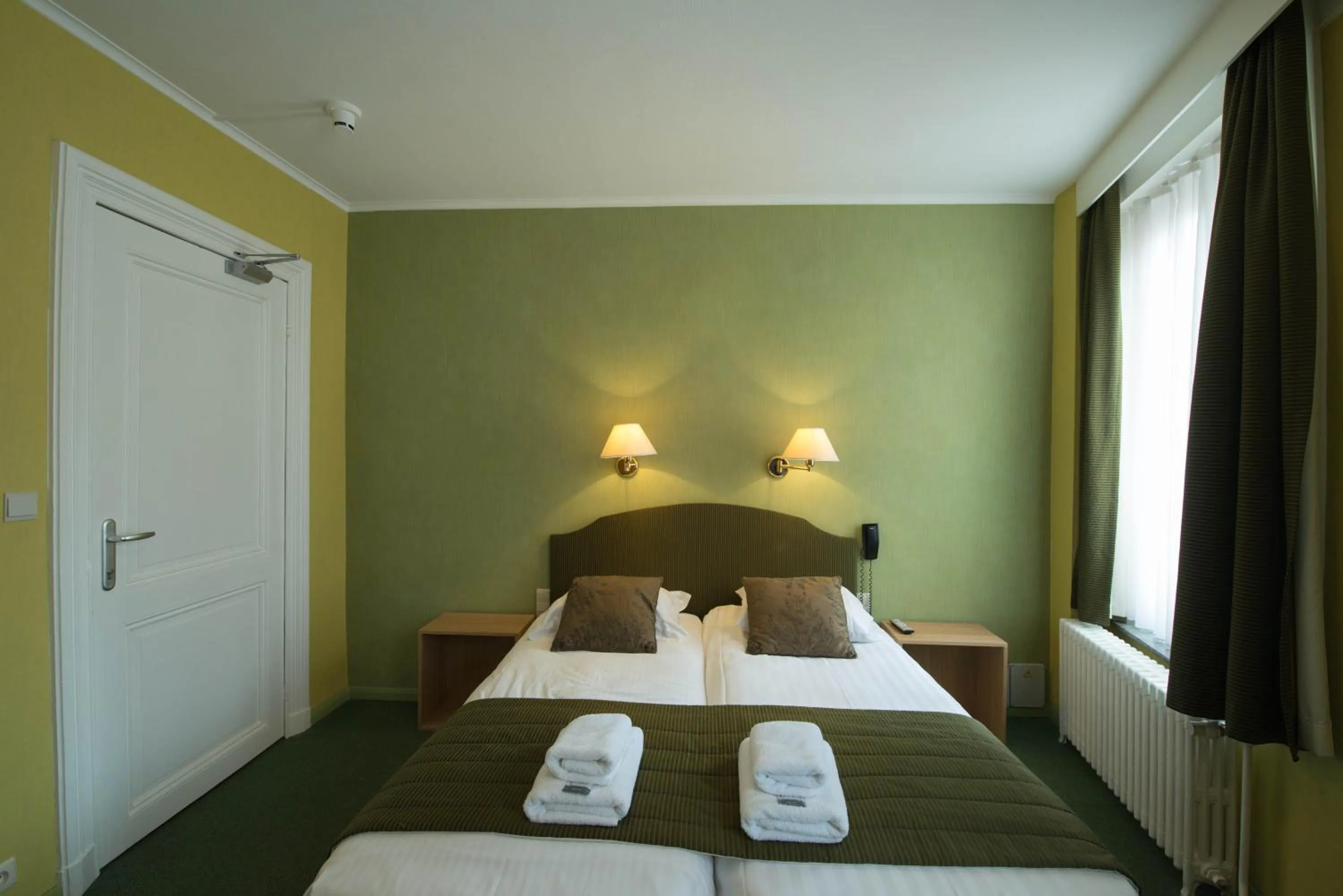 Bed in Hotel Groeninghe