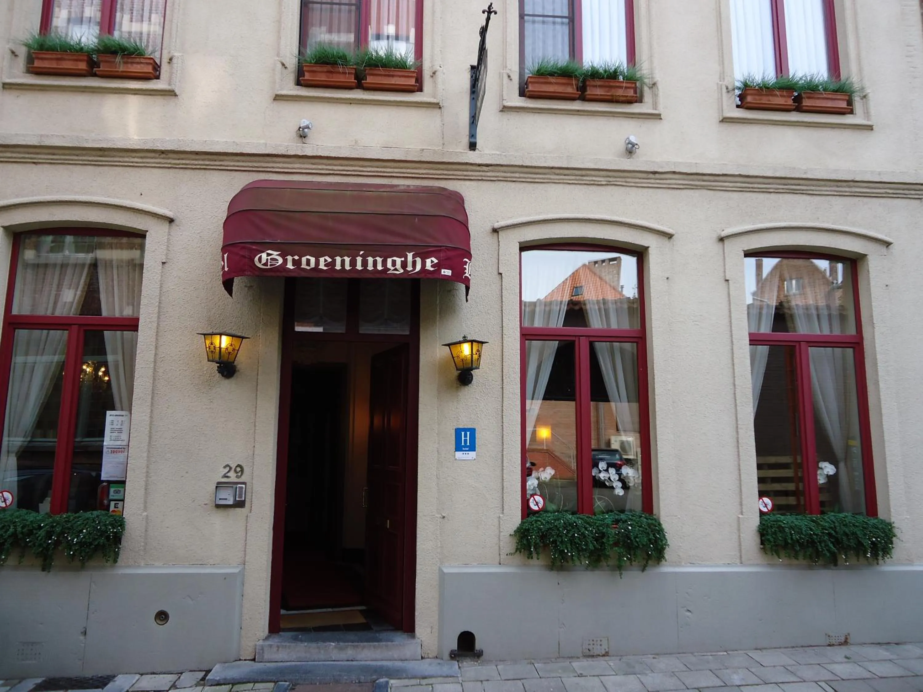 Property building in Hotel Groeninghe