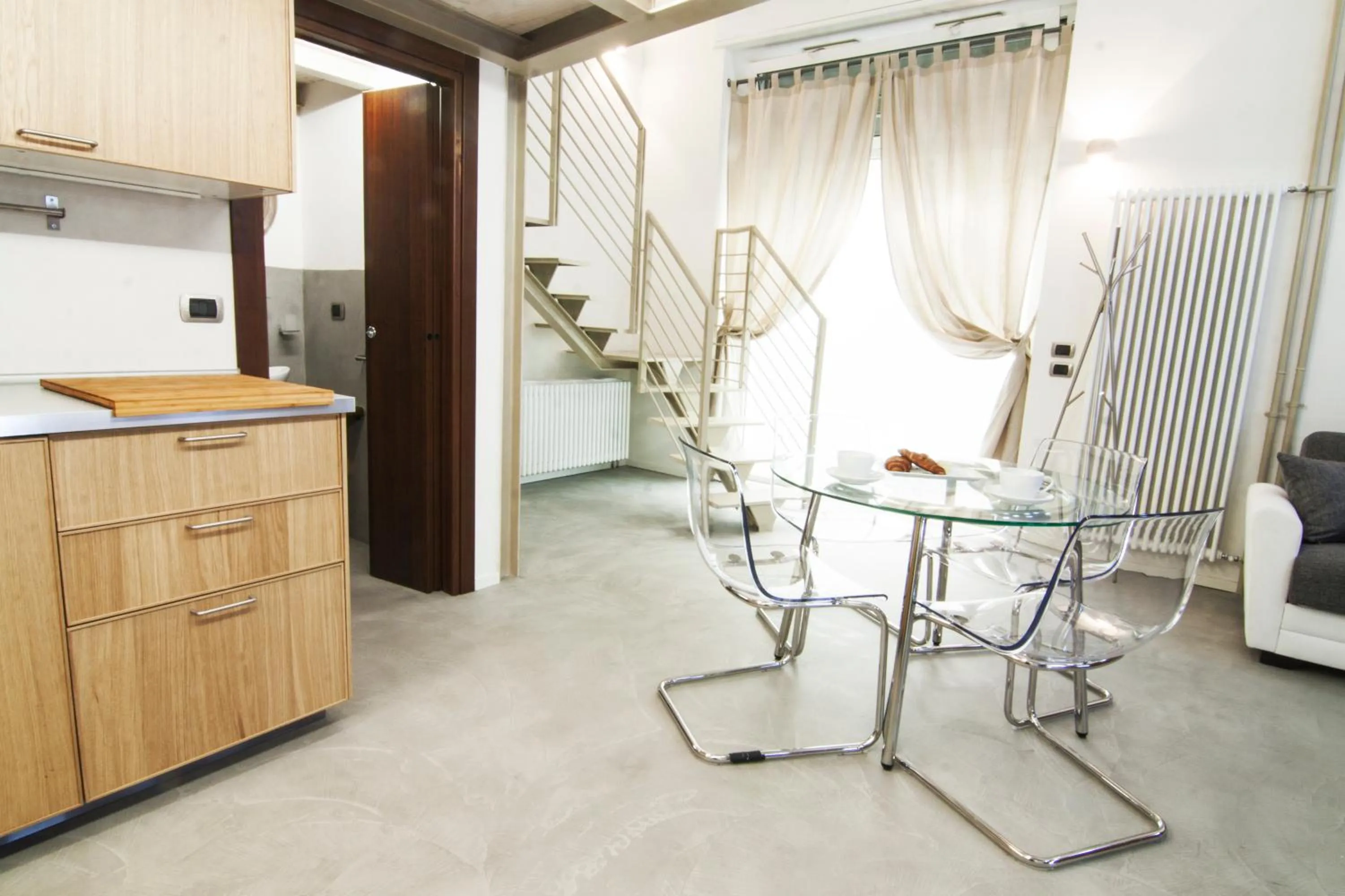 Kitchen or kitchenette in Alessia's Flat - Mac Mahon