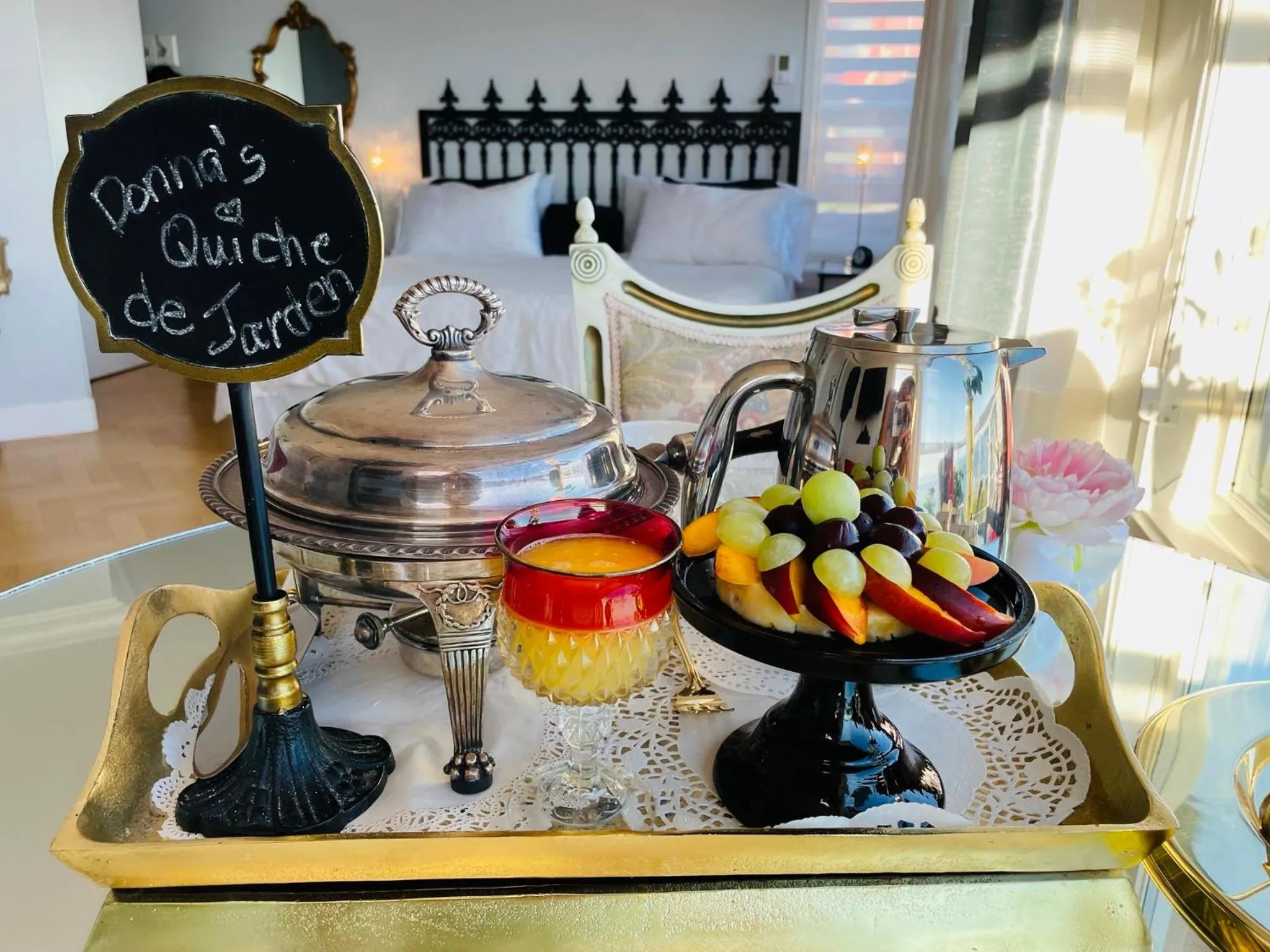 Food and drinks in Donna's Bed & Breakfast