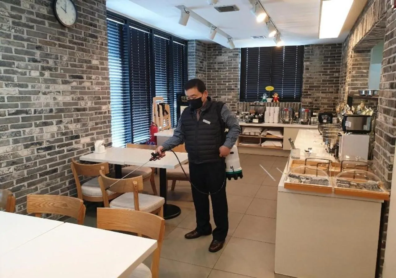 Property building in Gwangju Madrid Hotel