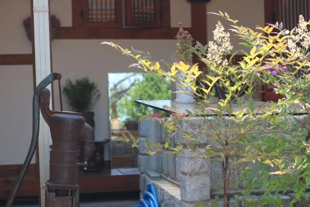 Property building in Sori poonggyung