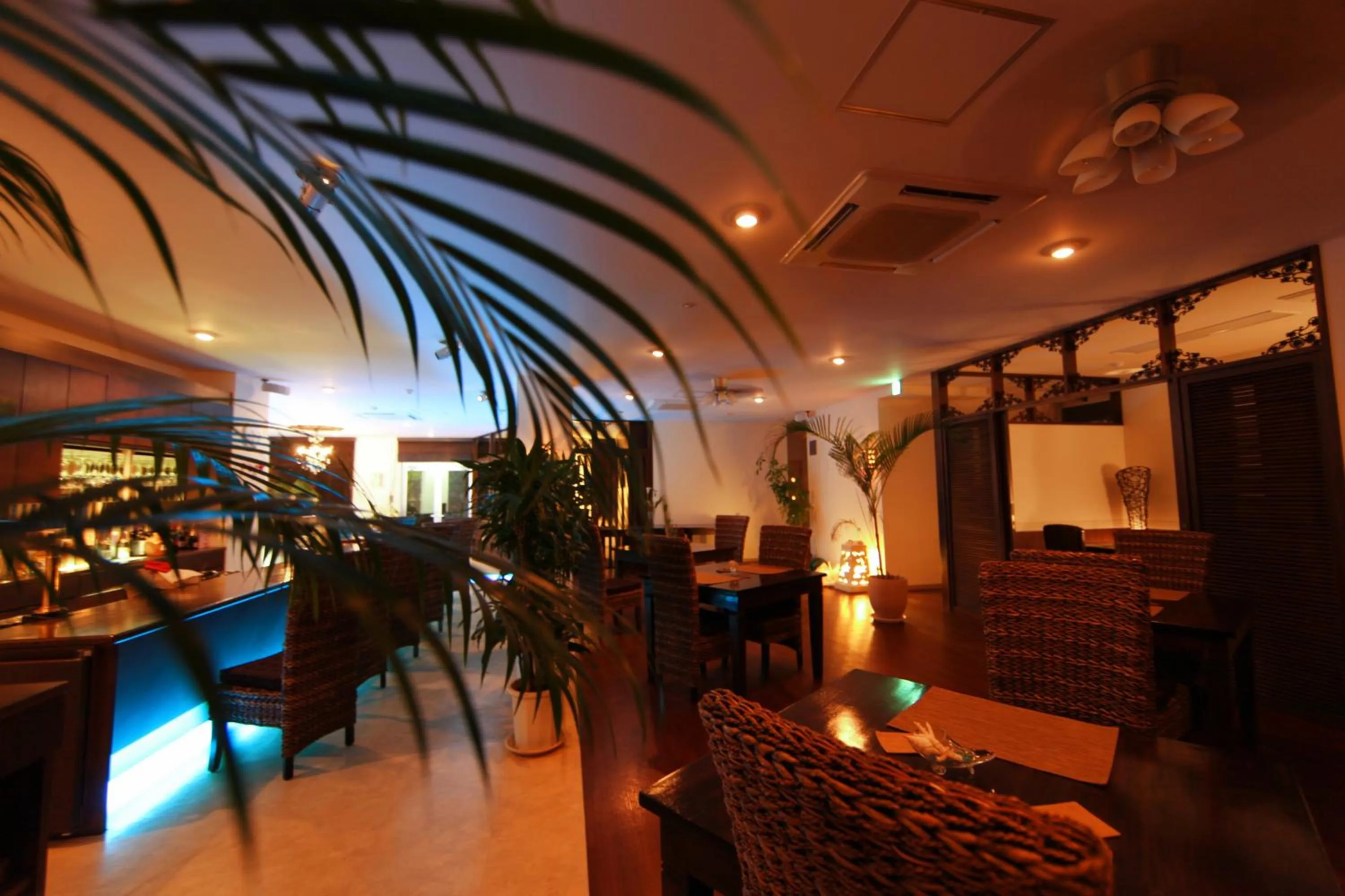 Restaurant/places to eat in Kerama Terrace