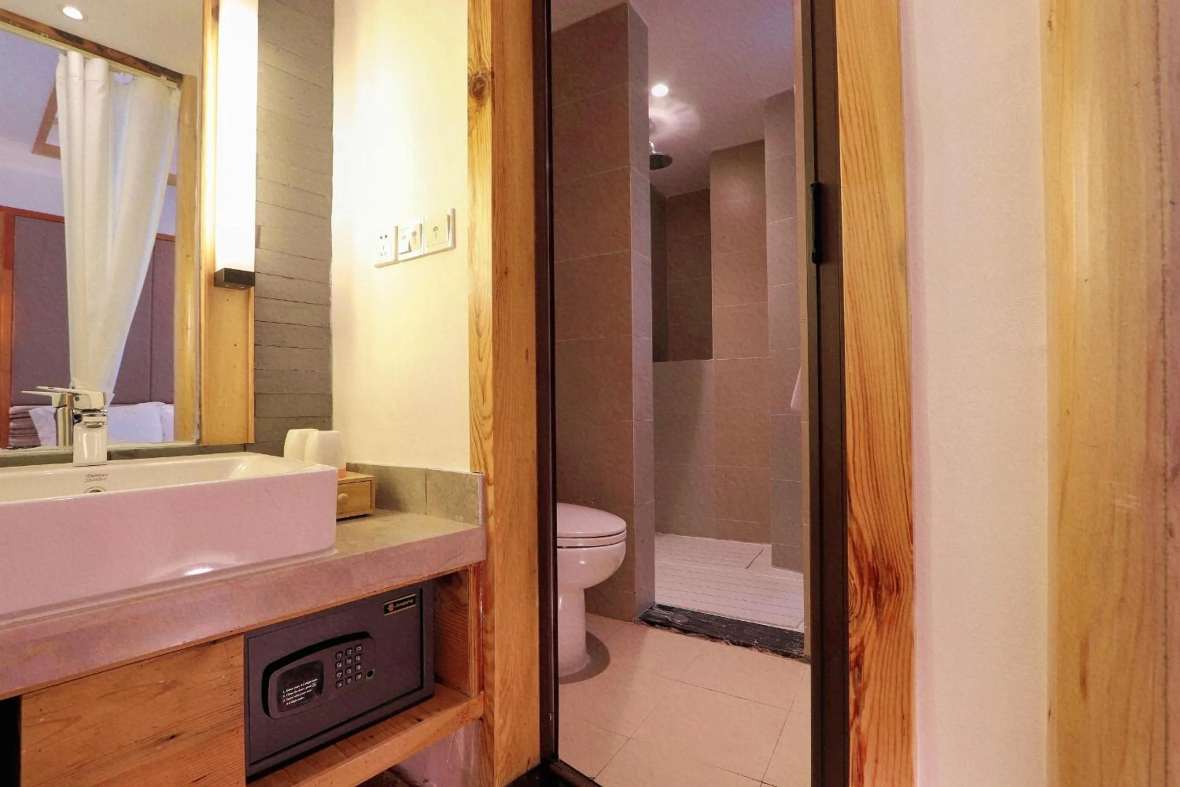 Toilet in Mild Spring Boutique Hotel