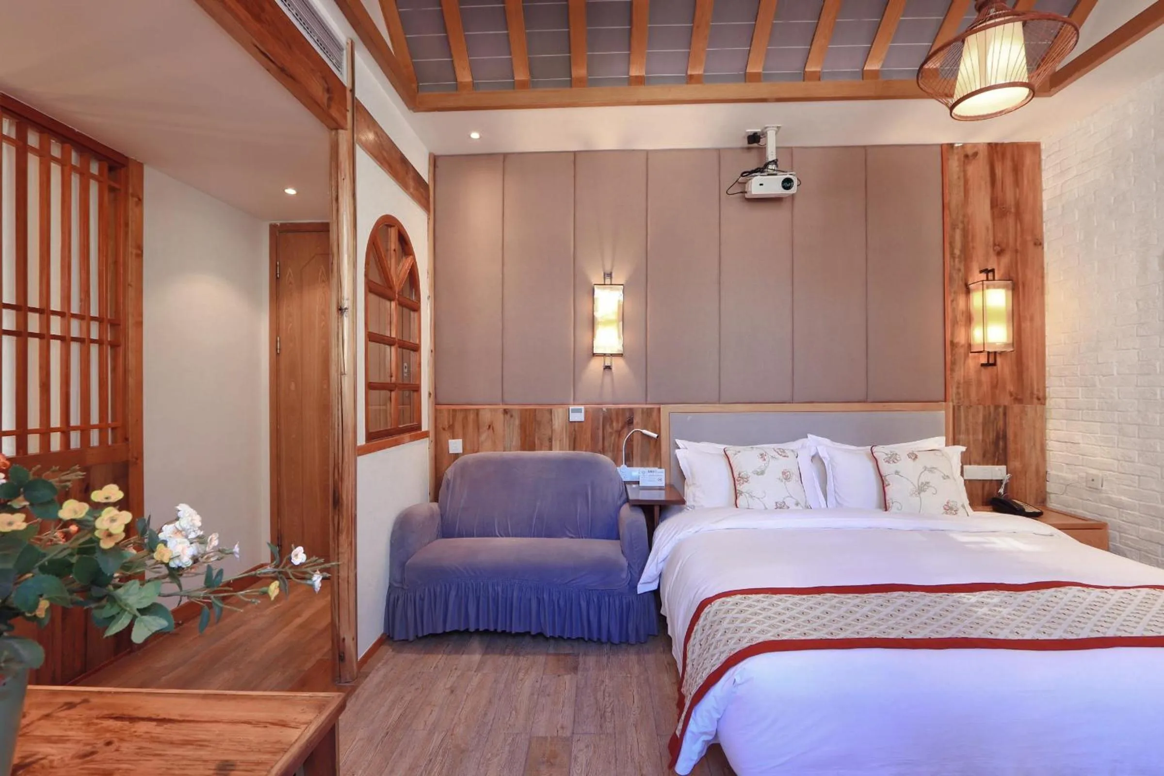 Photo of the whole room, Bed in Mild Spring Boutique Hotel