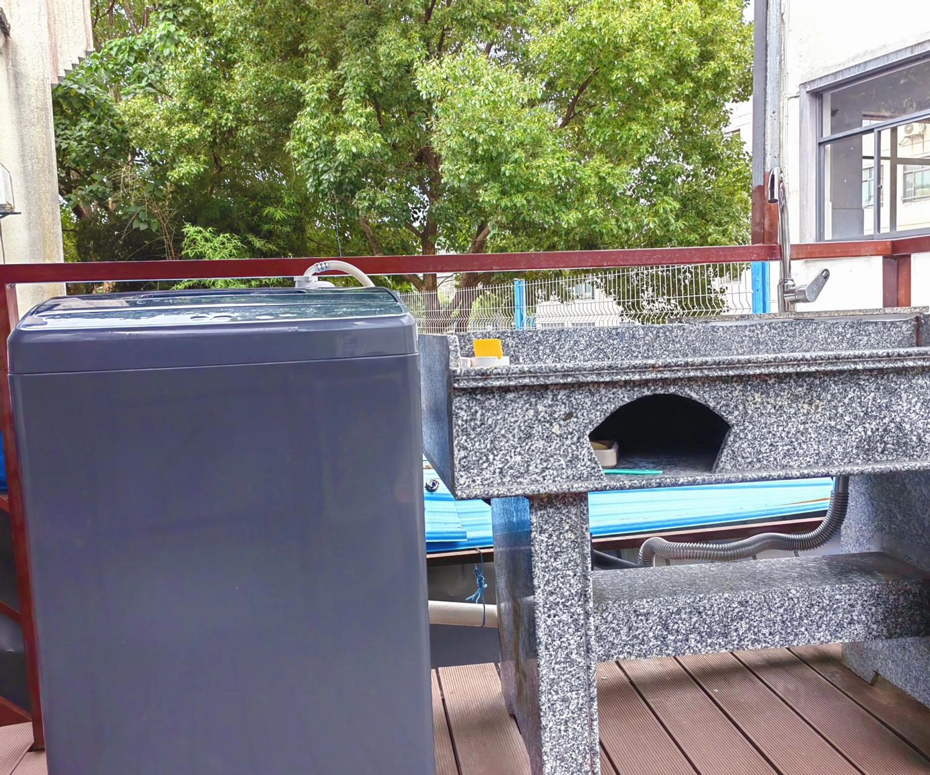 washing machine in Mild Spring Boutique Hotel