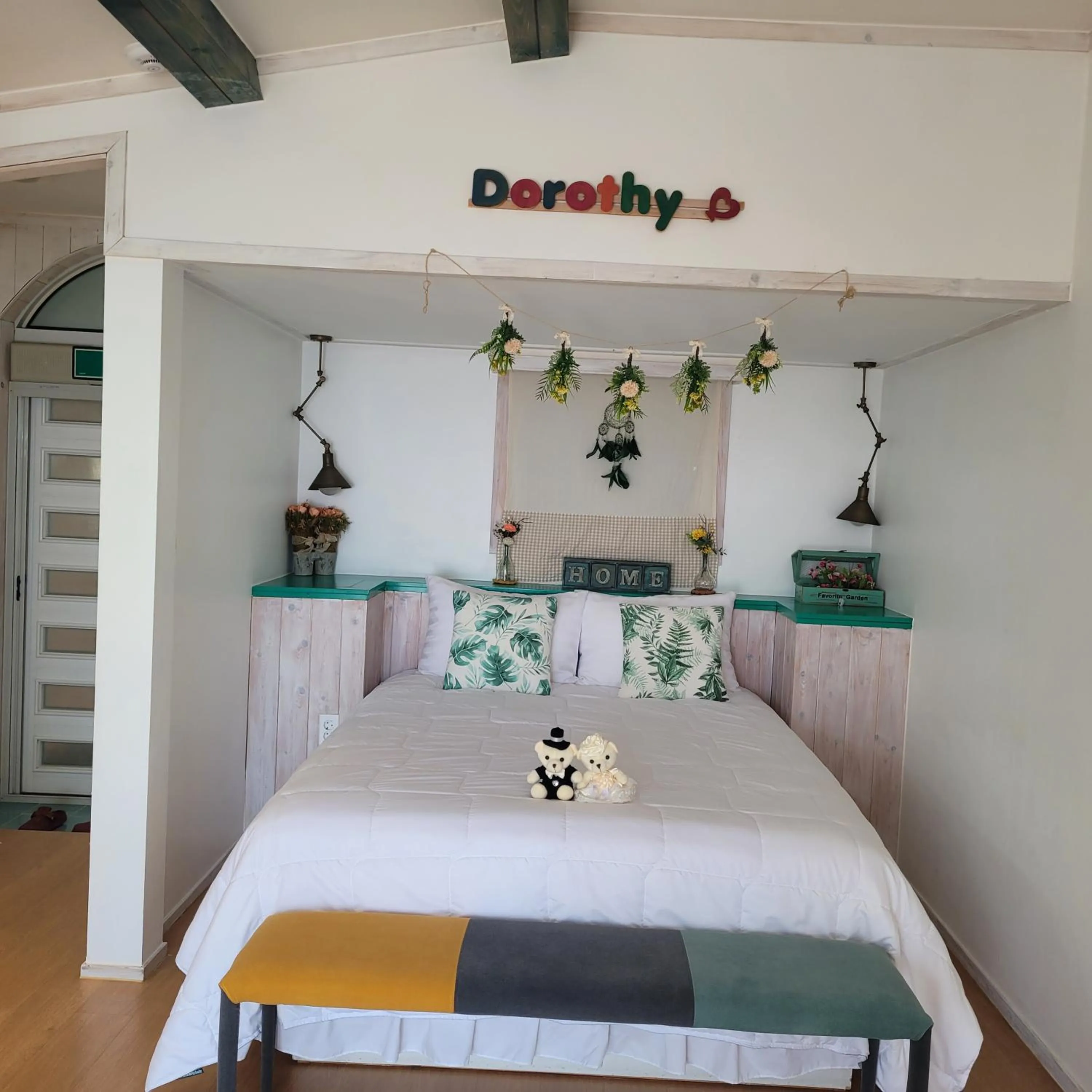 Bed in Soulmate Pension