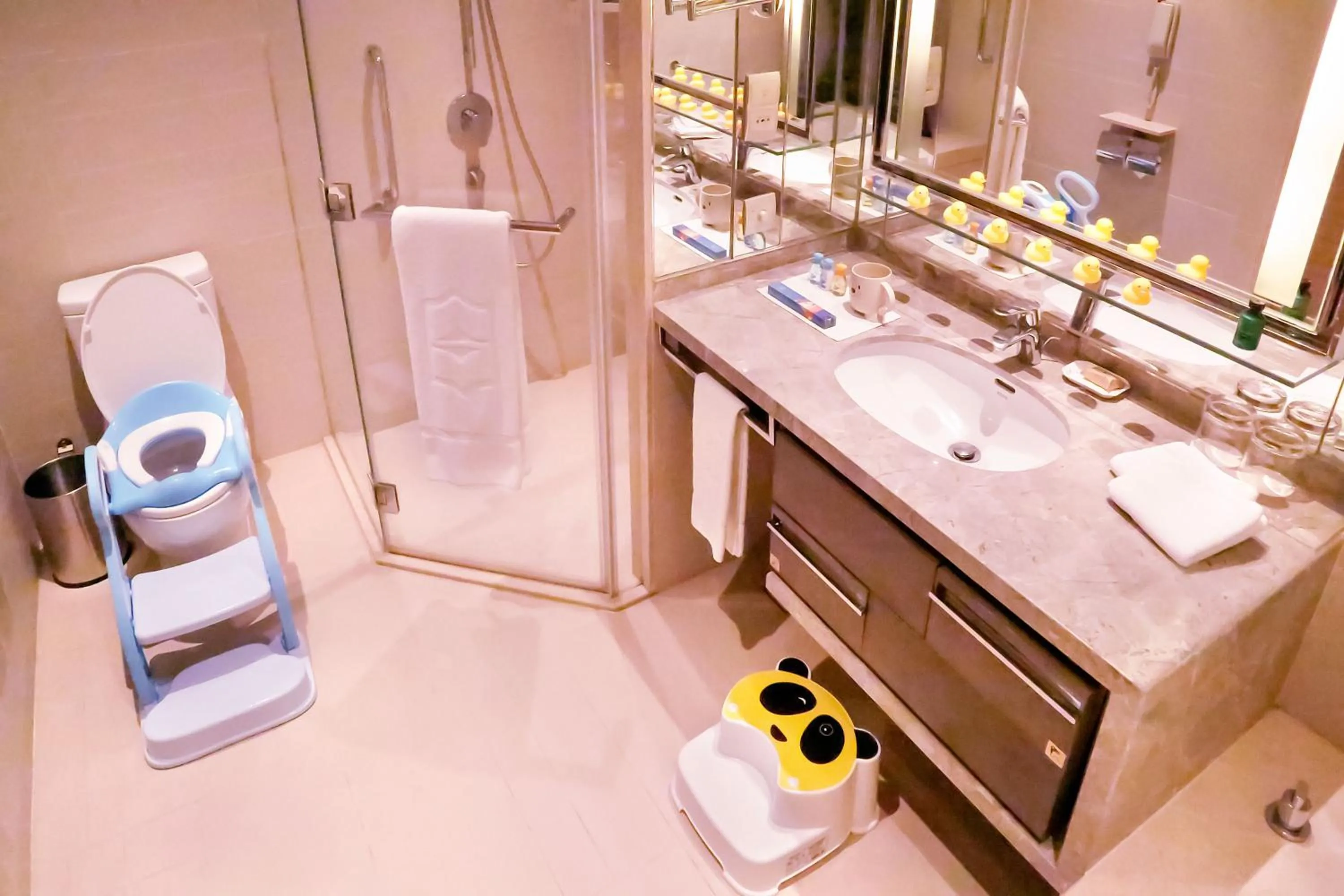 Bathroom in Shangri-La Songbei, Harbin