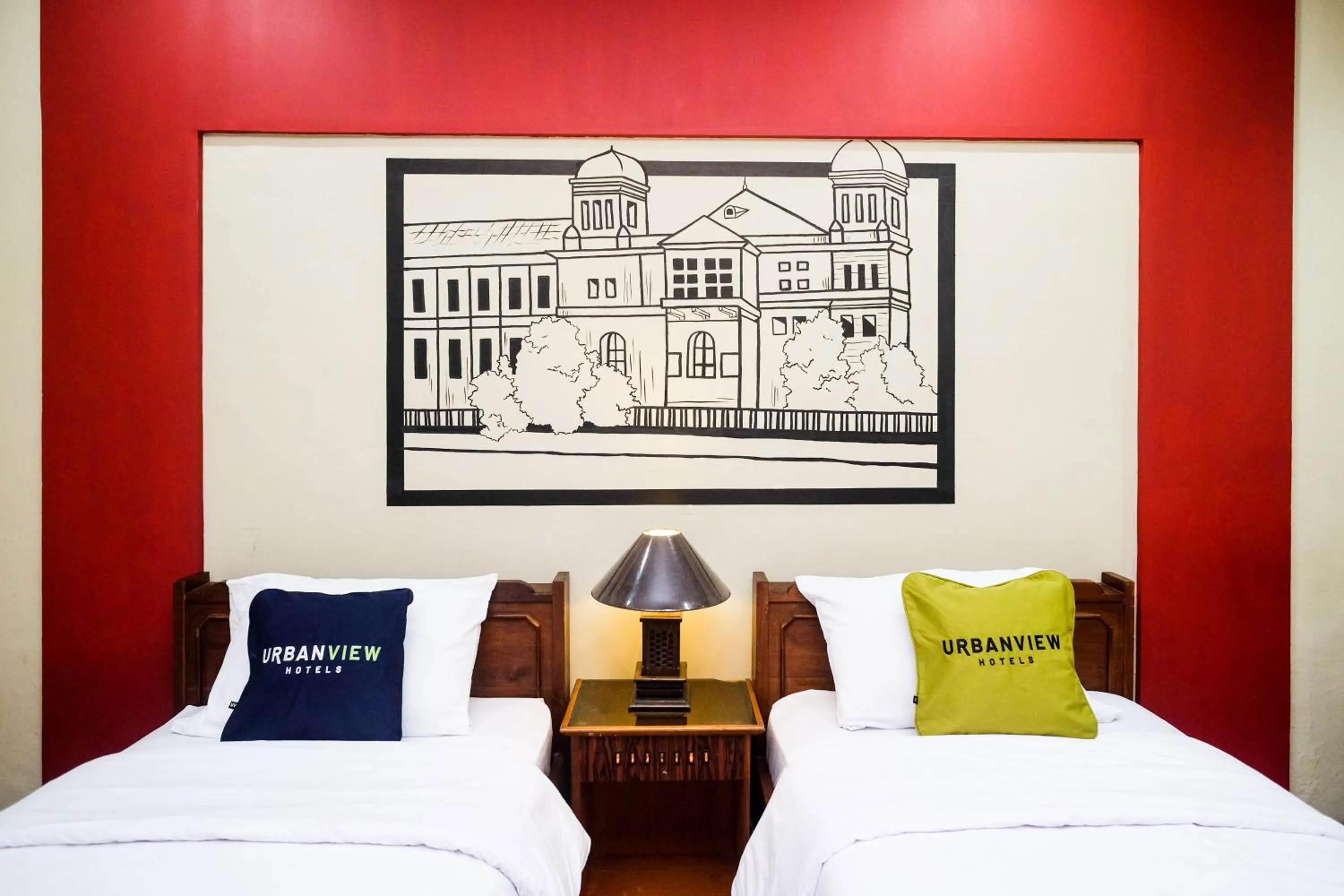 Bedroom, Bed in Urbanview Hotel Syariah Wisnugraha by RedDoorz