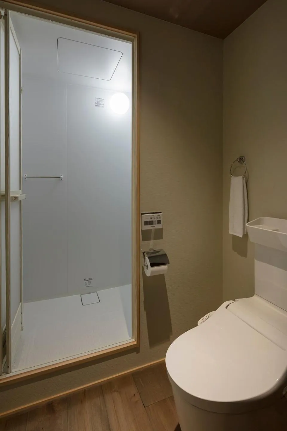 Bathroom in Sumitsugu Machiya House