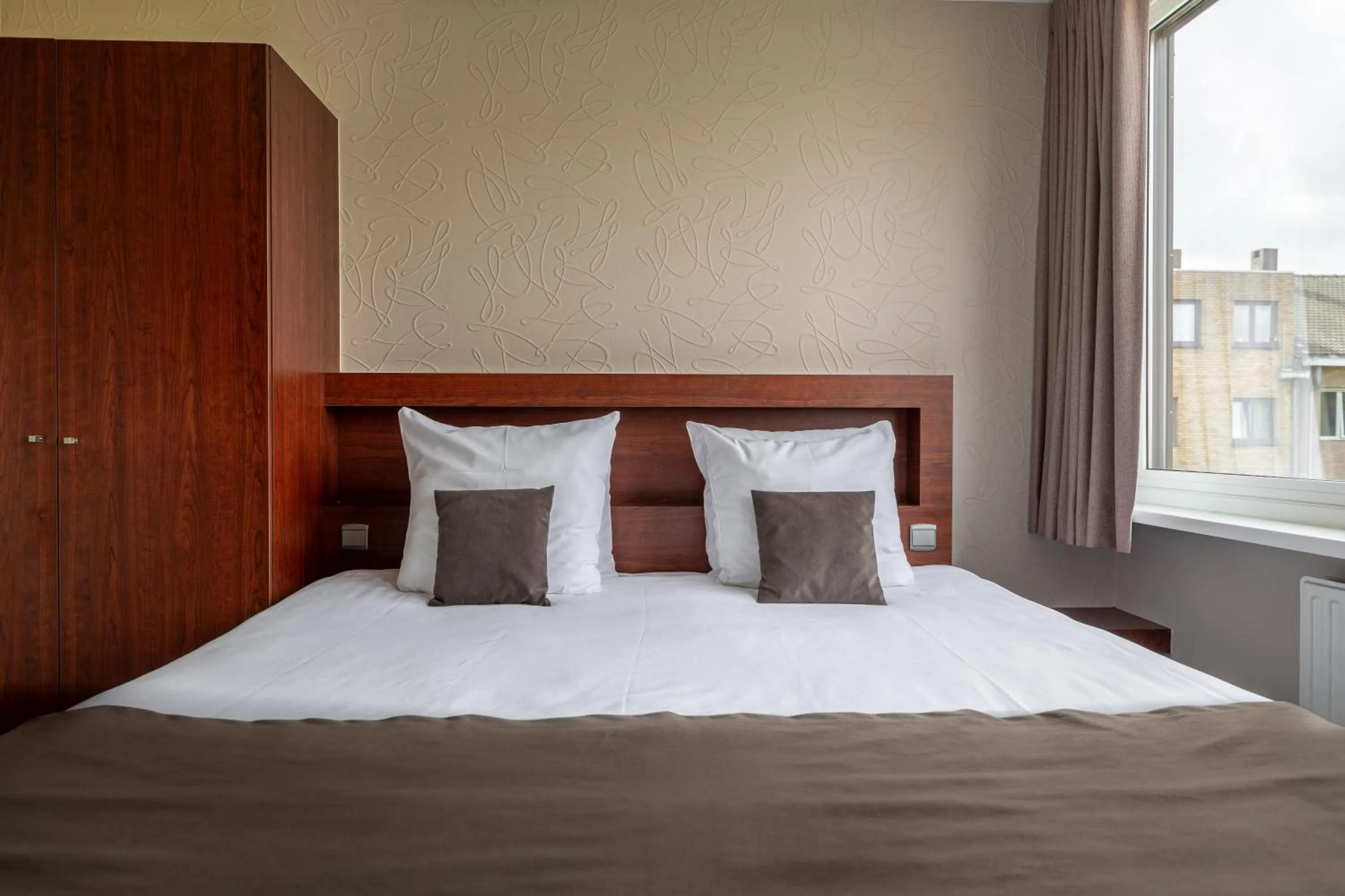 Bedroom, Bed in Hotel Olympia in Bruges