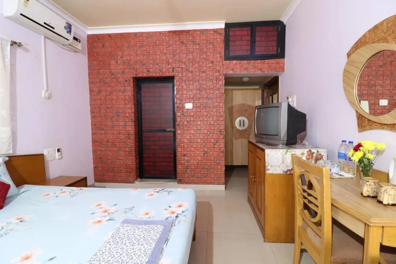 Bedroom, Bed in Mama Mids Home Bedroom, Bed in Mama Mids Home