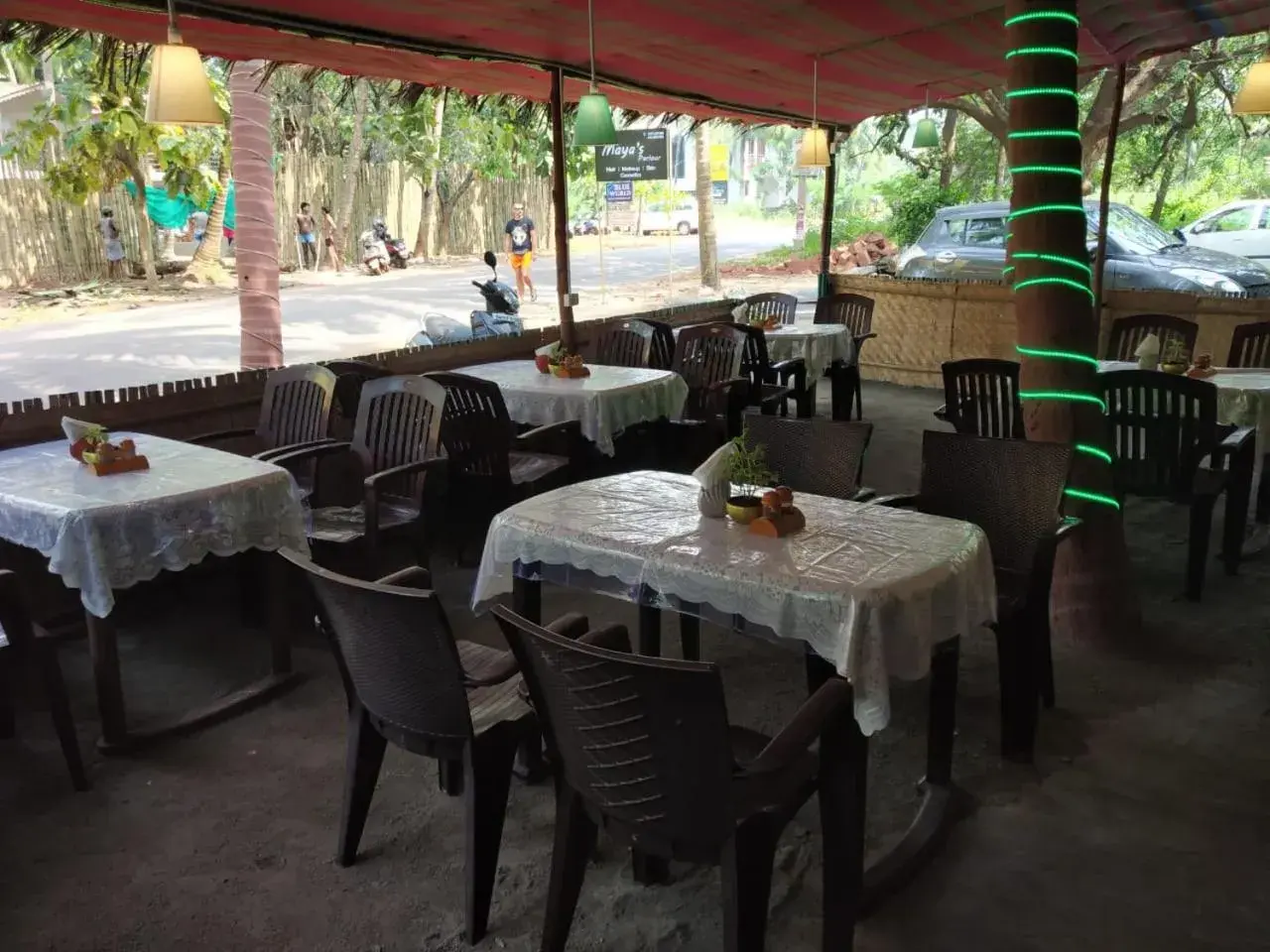 Restaurant/places to eat in Mama Mids Home Restaurant/places to eat in Mama Mids Home