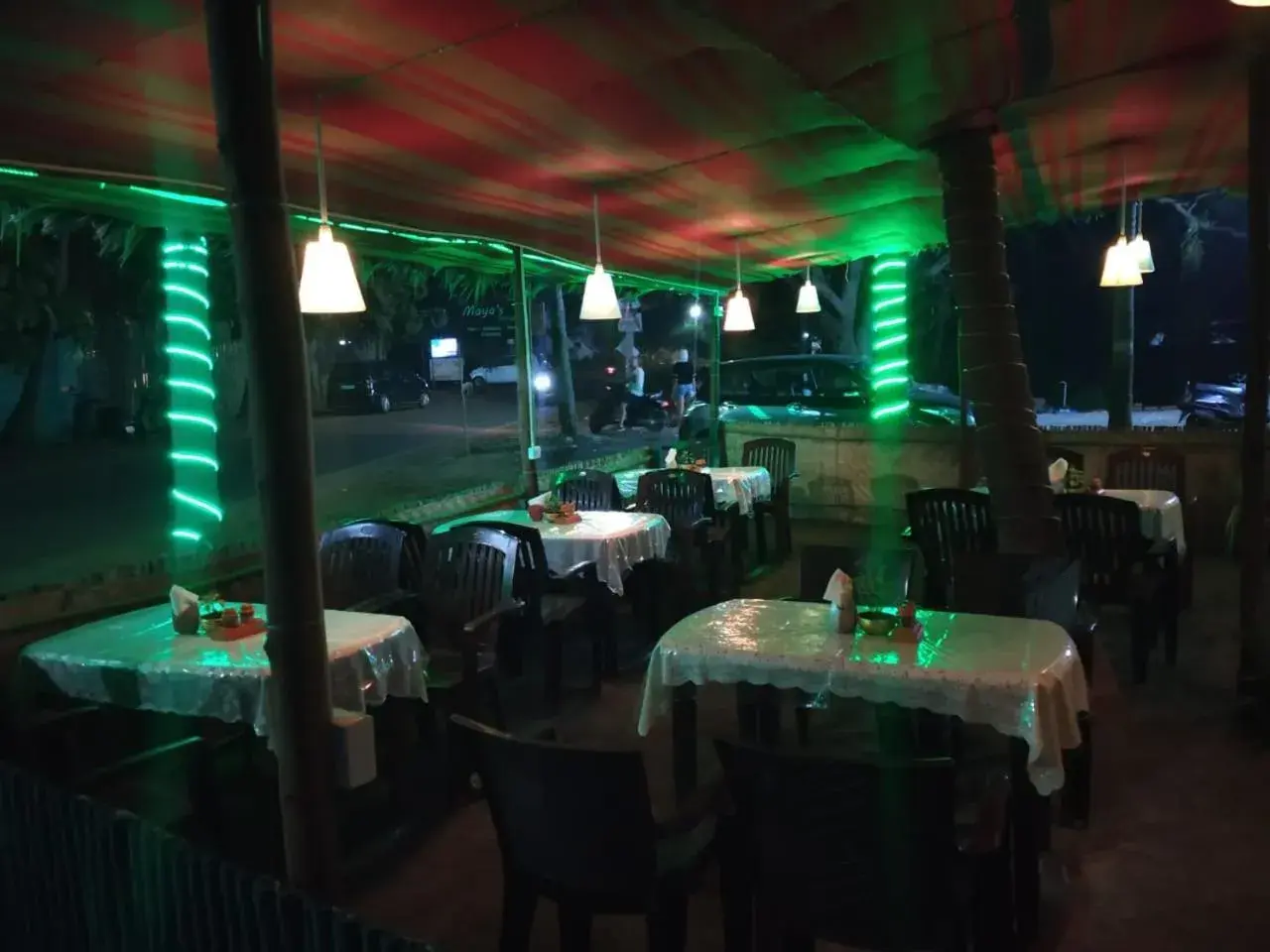 Restaurant/places to eat in Mama Mids Home Restaurant/places to eat in Mama Mids Home