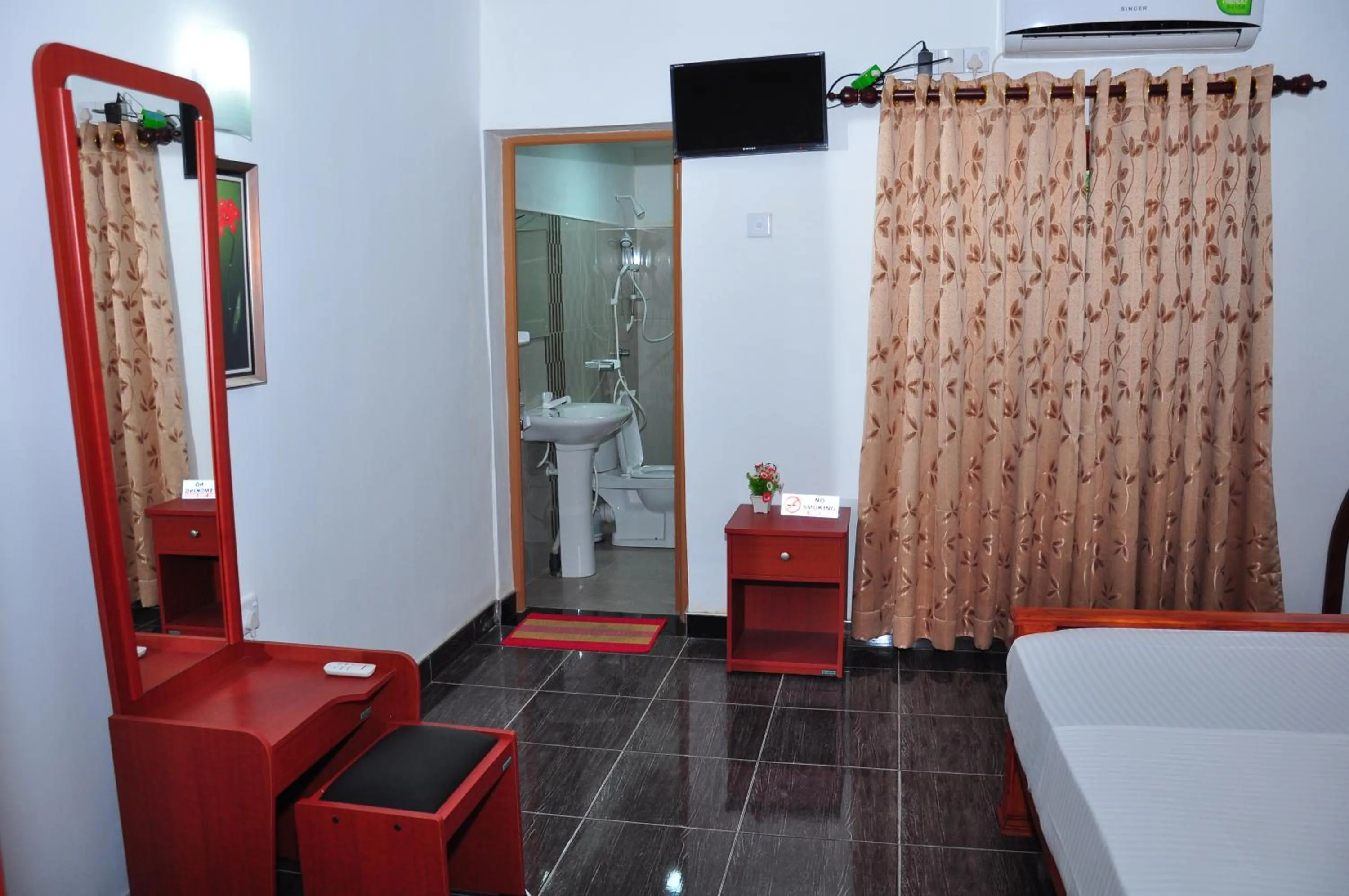 Property building in Hotel Camorich