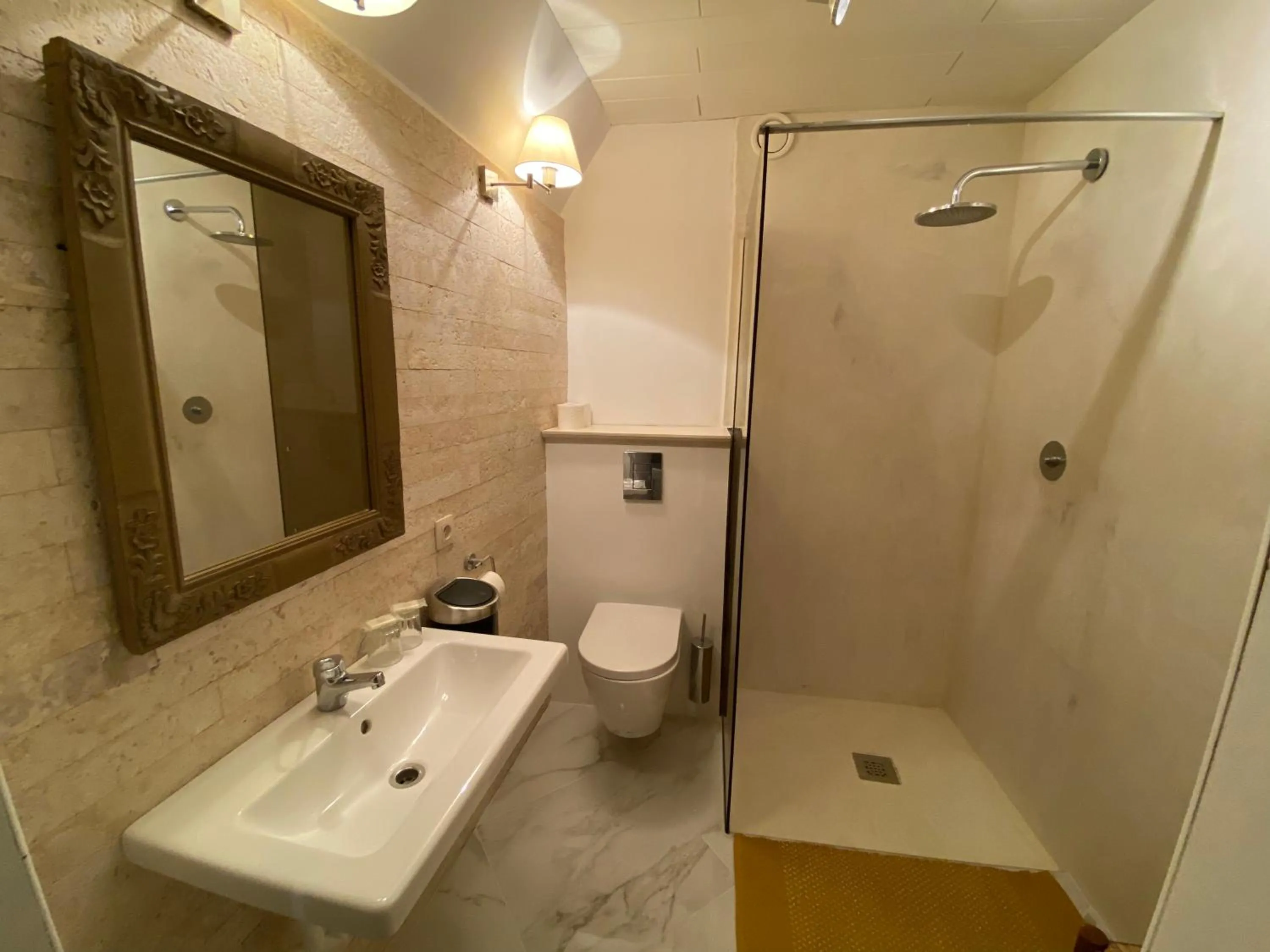 Bathroom in Horenbecca Bistro & Wellness