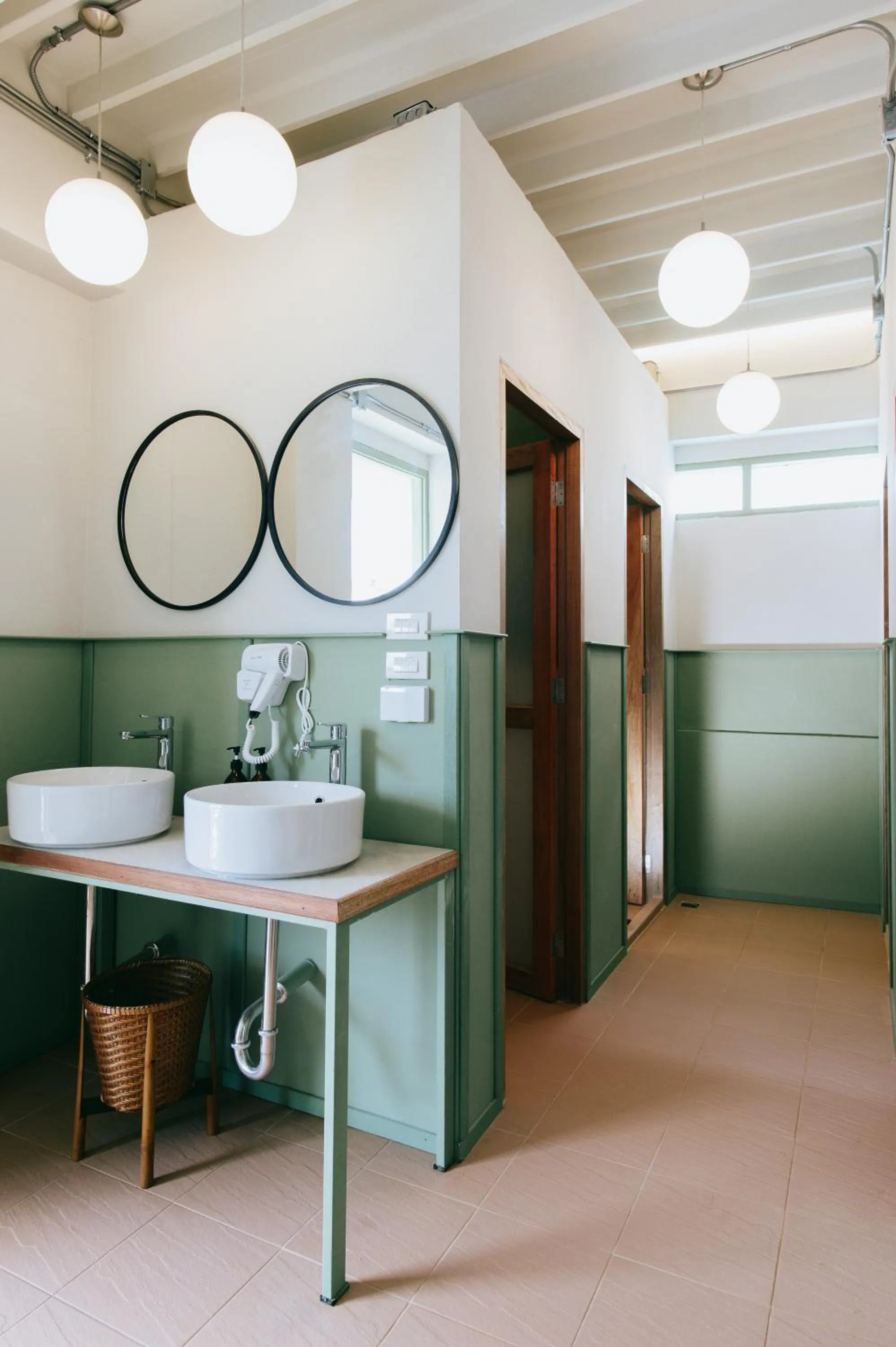 Shower in Muan Hotel