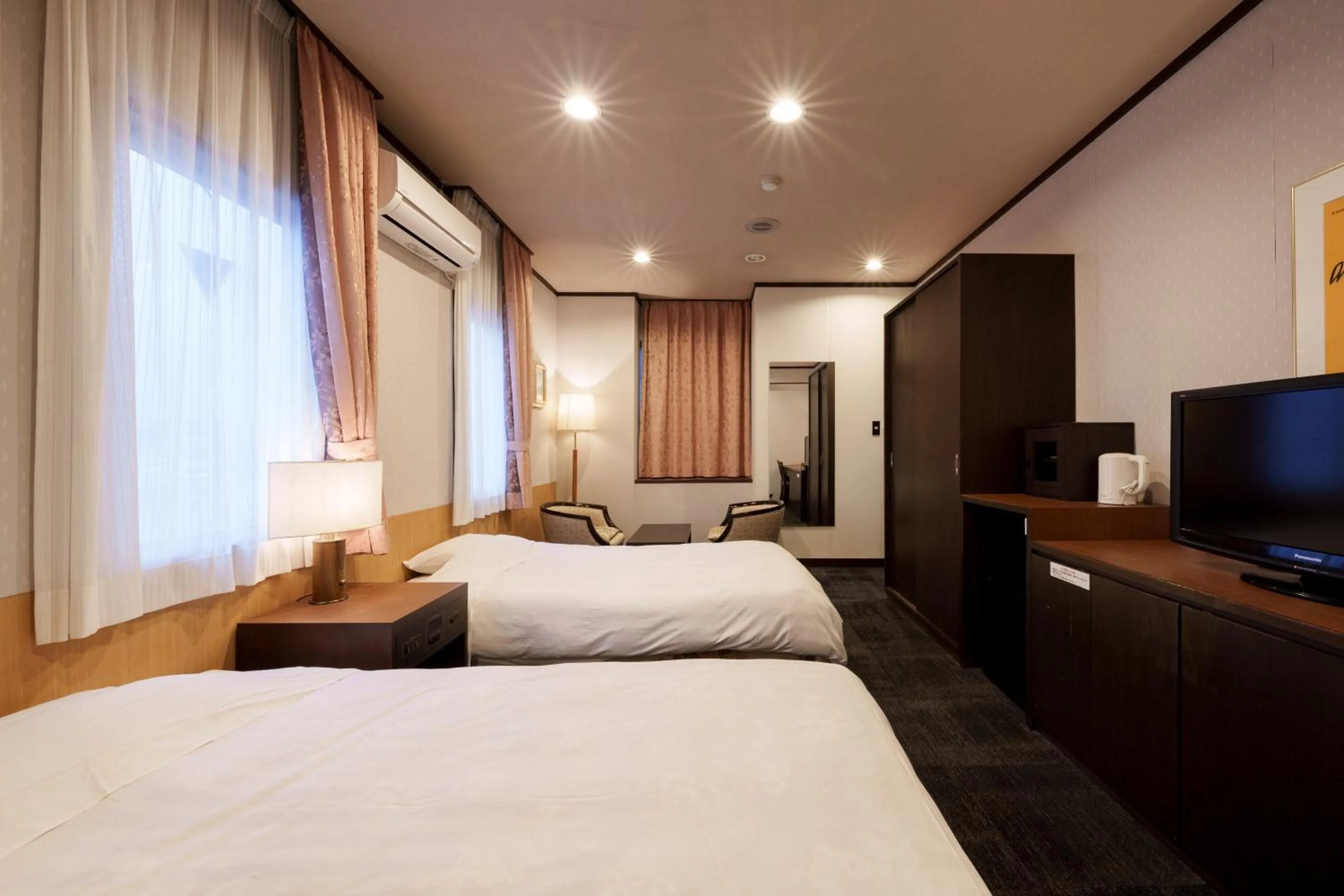 Photo of the whole room, Bed in Hita Onsen Kizantei Hotel