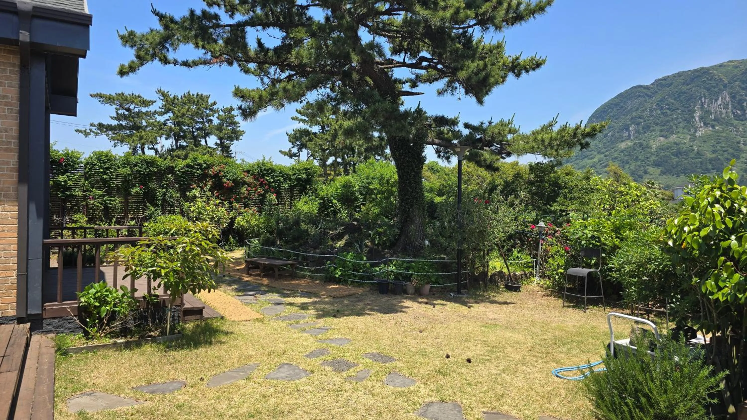 Wind Jeju Cafe & Pension