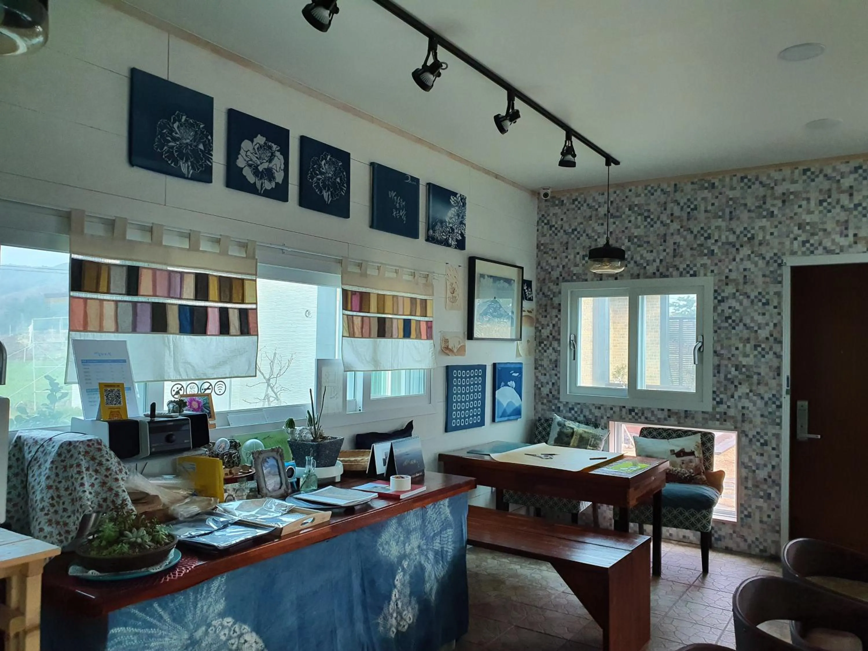 Restaurant/places to eat in Wind Jeju Cafe & Pension