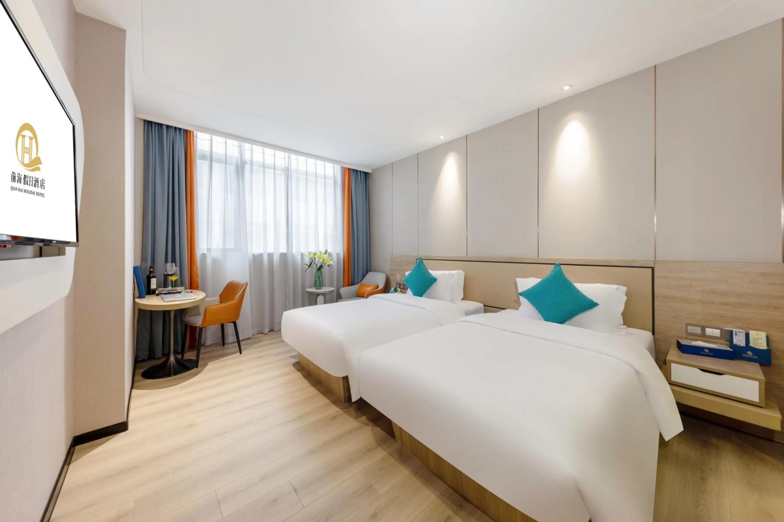 Bedroom, Bed in Qianhai Holiday Hotel