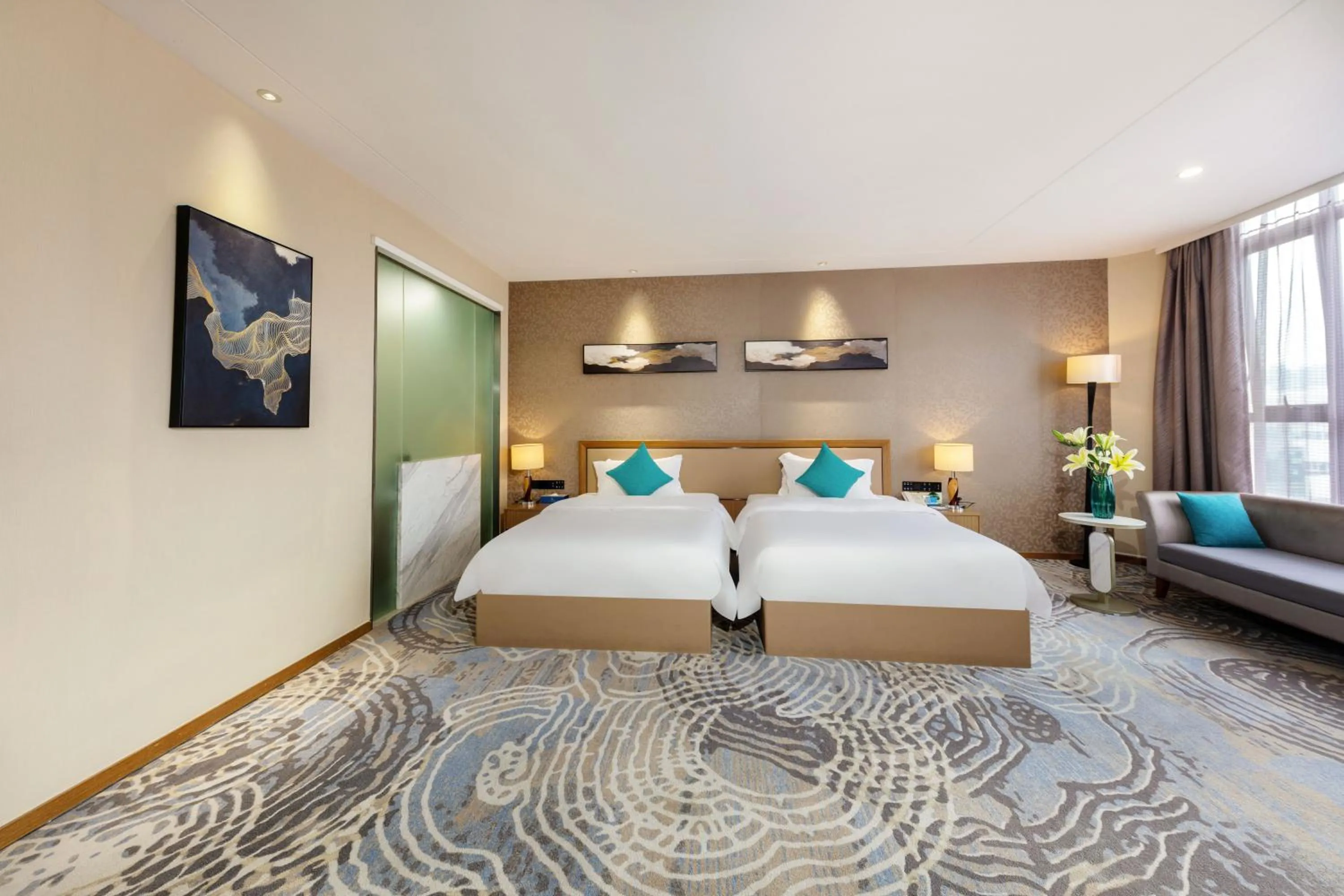 Bedroom, Bed in Qianhai Holiday Hotel