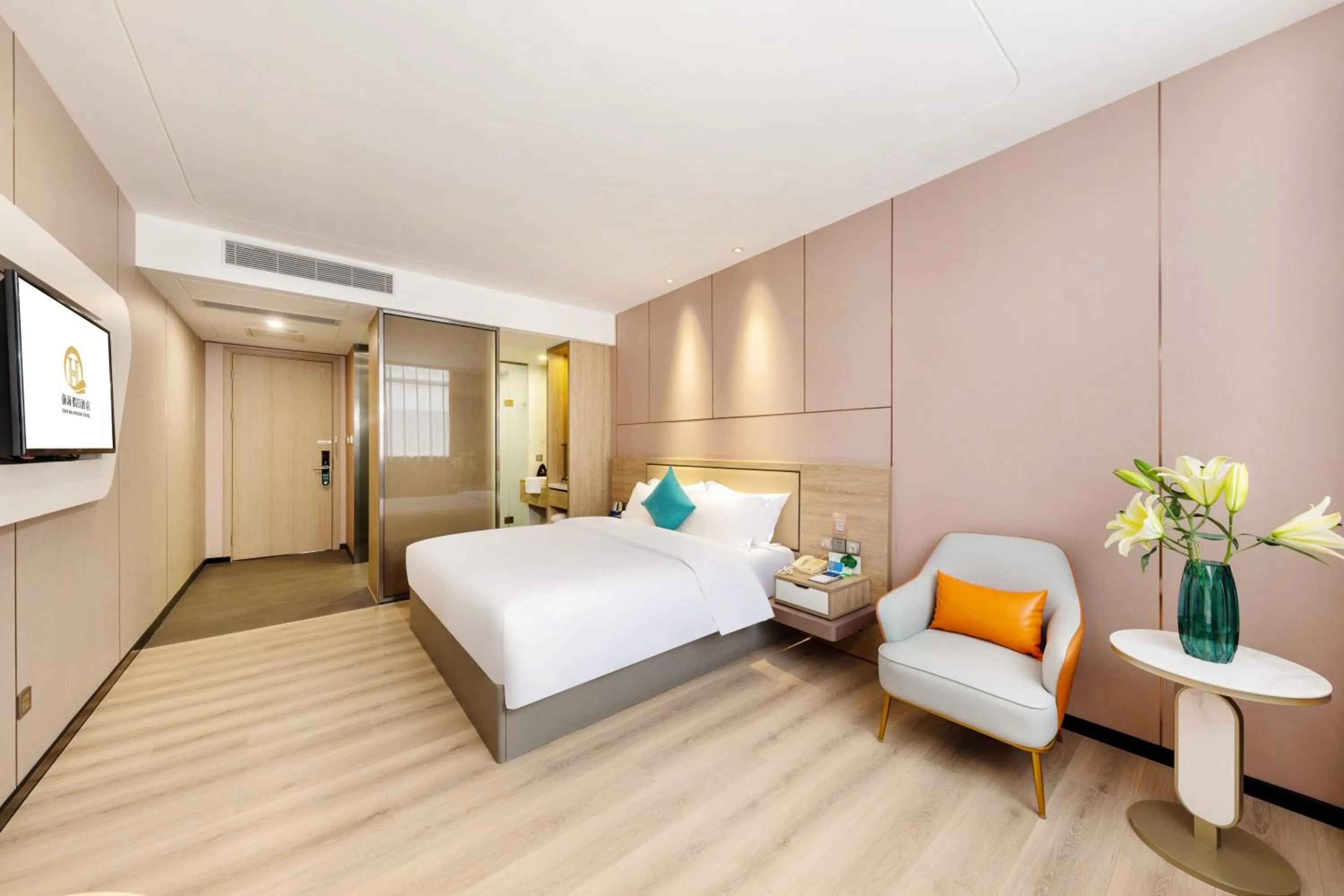 Bedroom, Bed in Qianhai Holiday Hotel