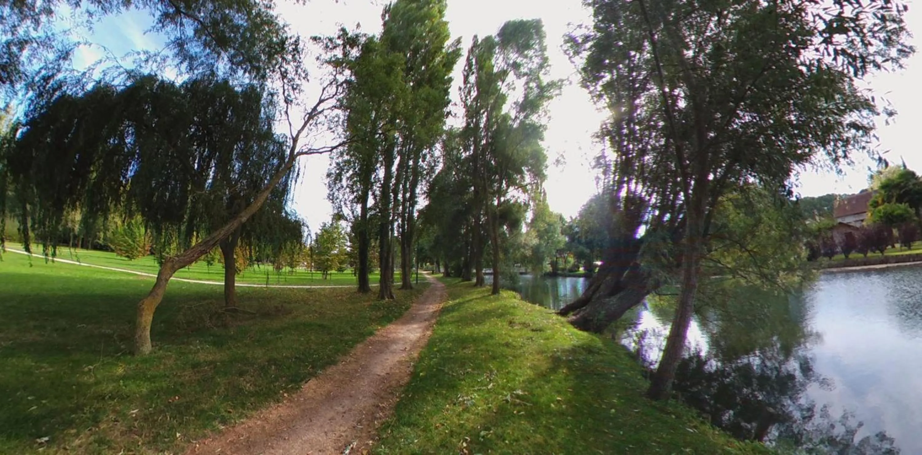 Nearby landmark in Hotel Au Bon Coin