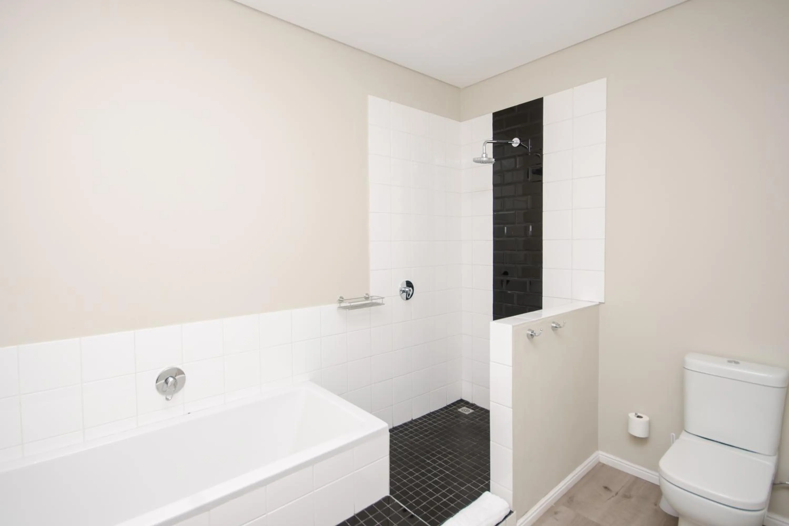 Bathroom in Du Kloof Lodge