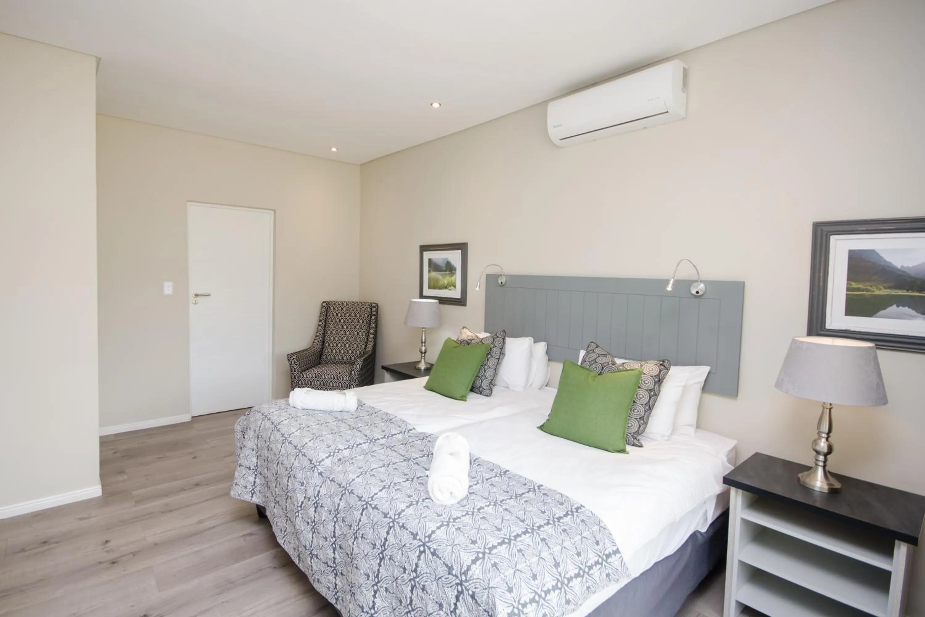 Bedroom, Bed in Du Kloof Lodge