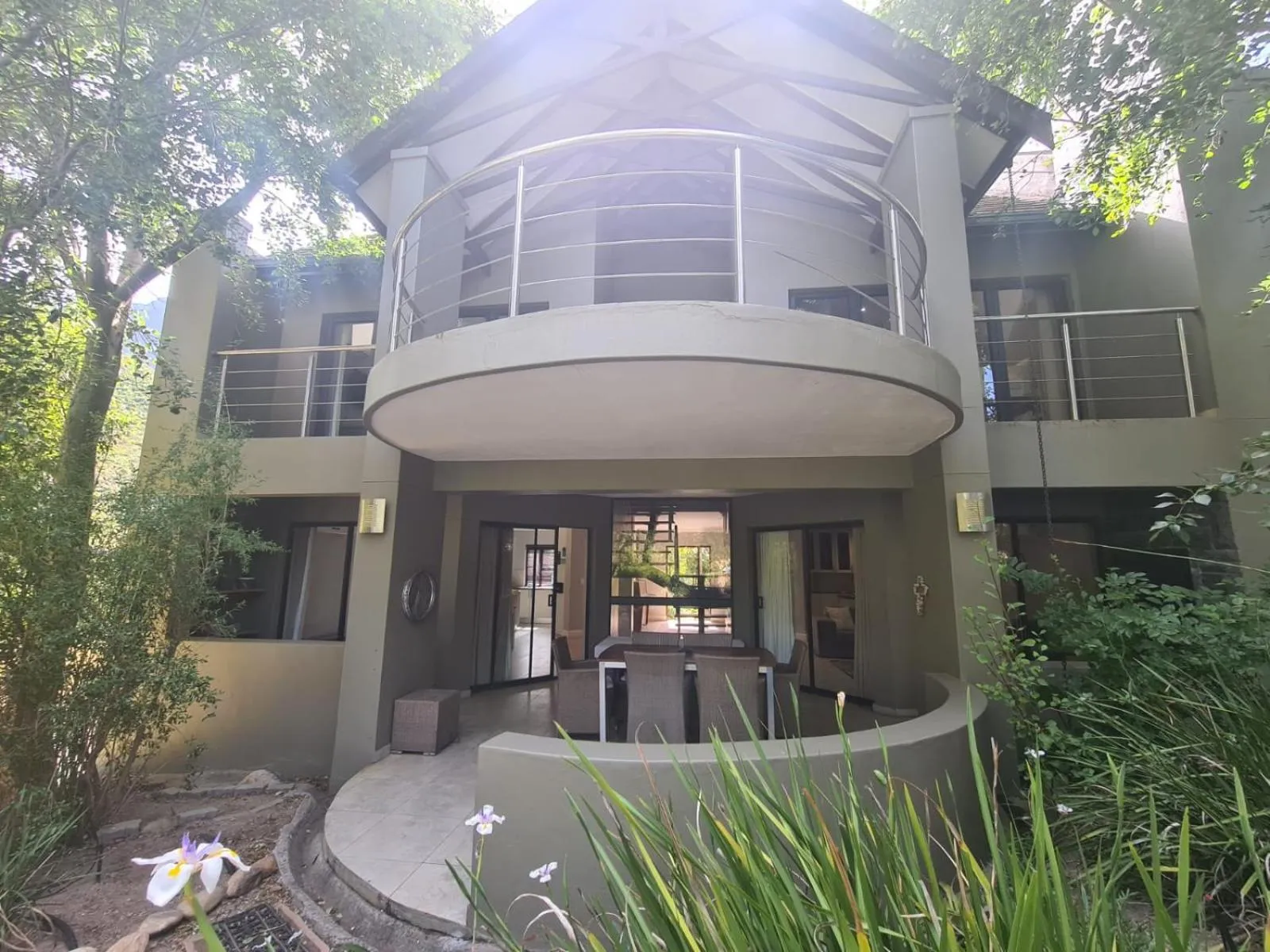 Property building in Du Kloof Lodge