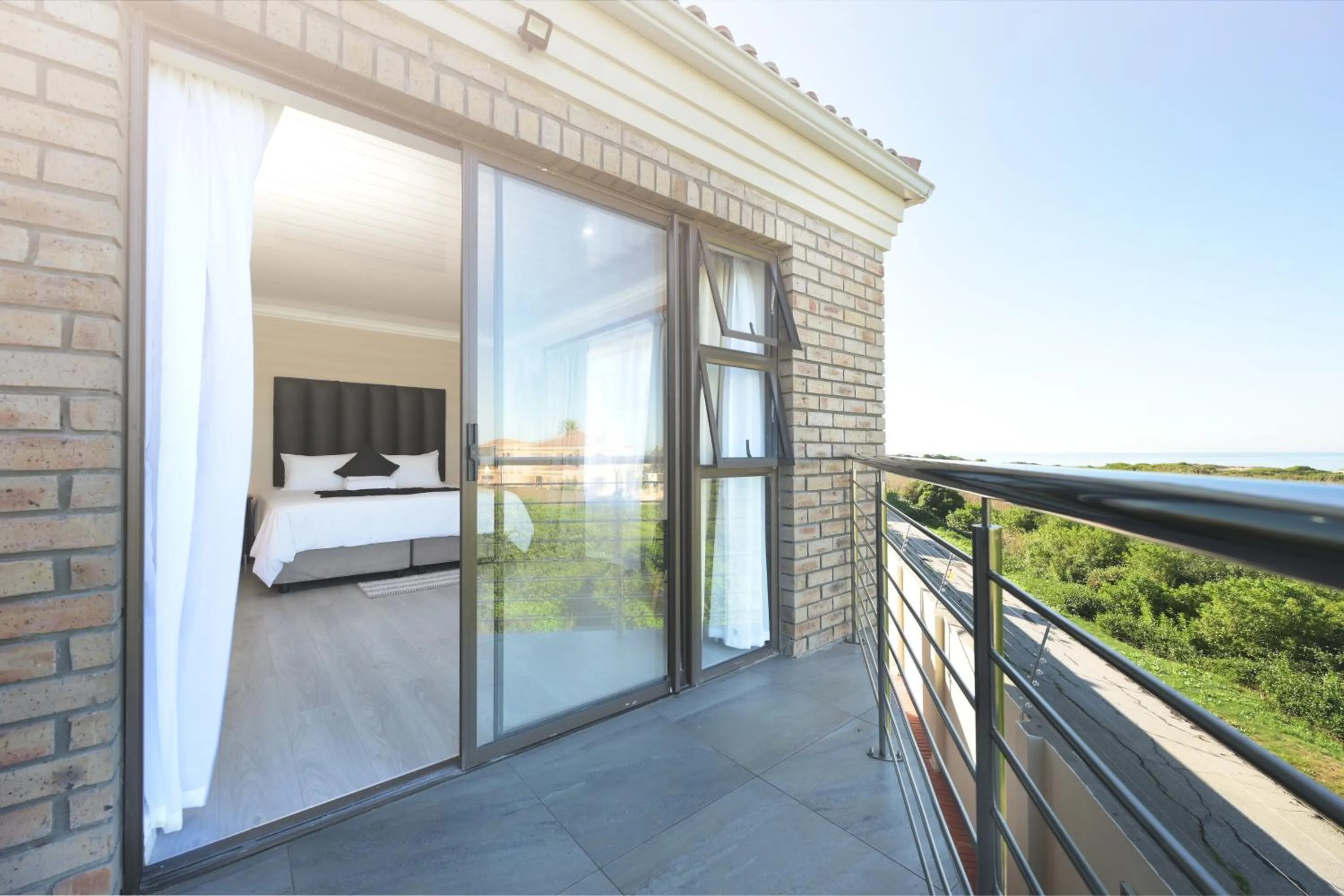 Balcony/Terrace, Bed in King Guest Lodge