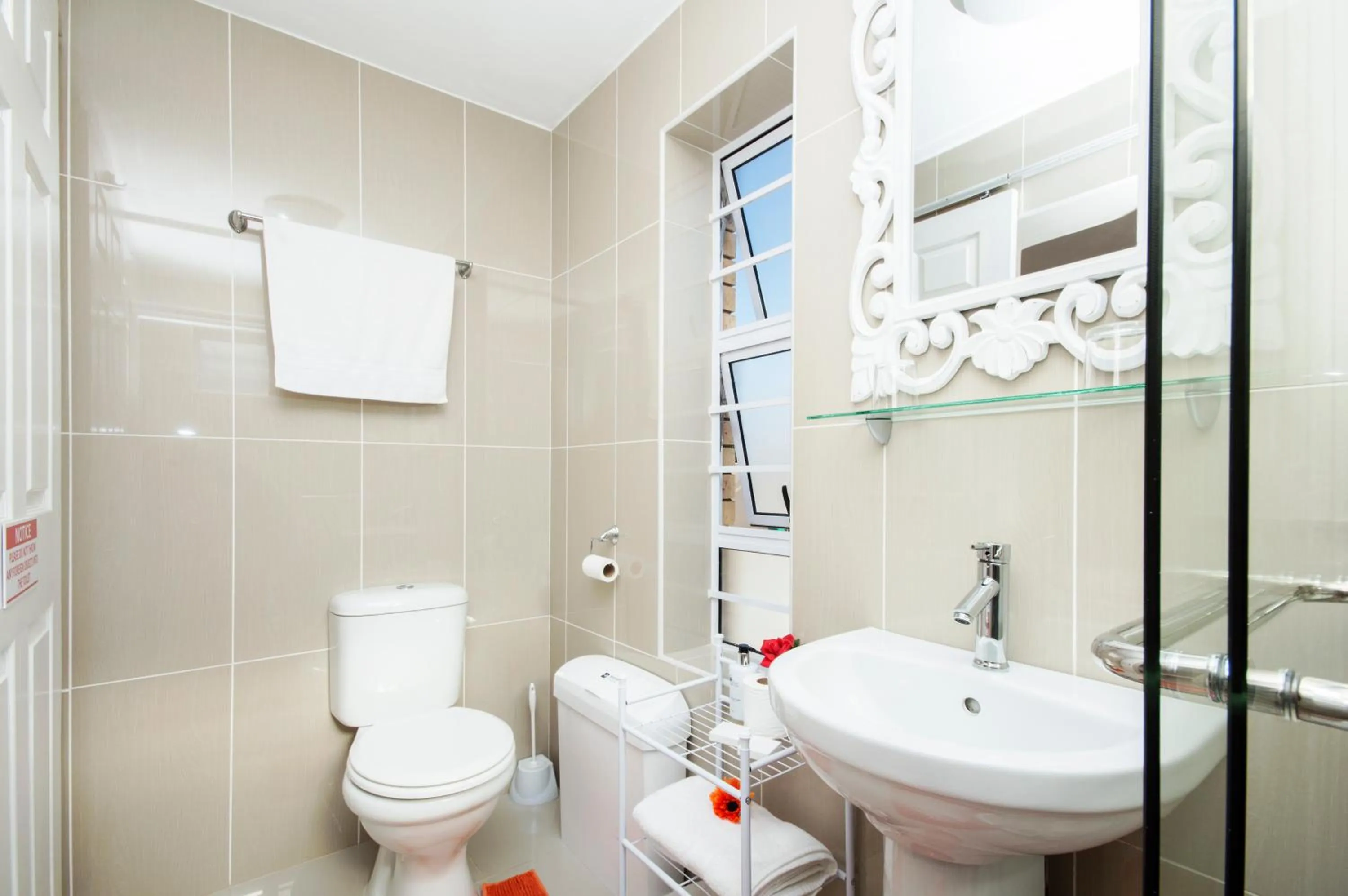 Bathroom in King Guest Lodge