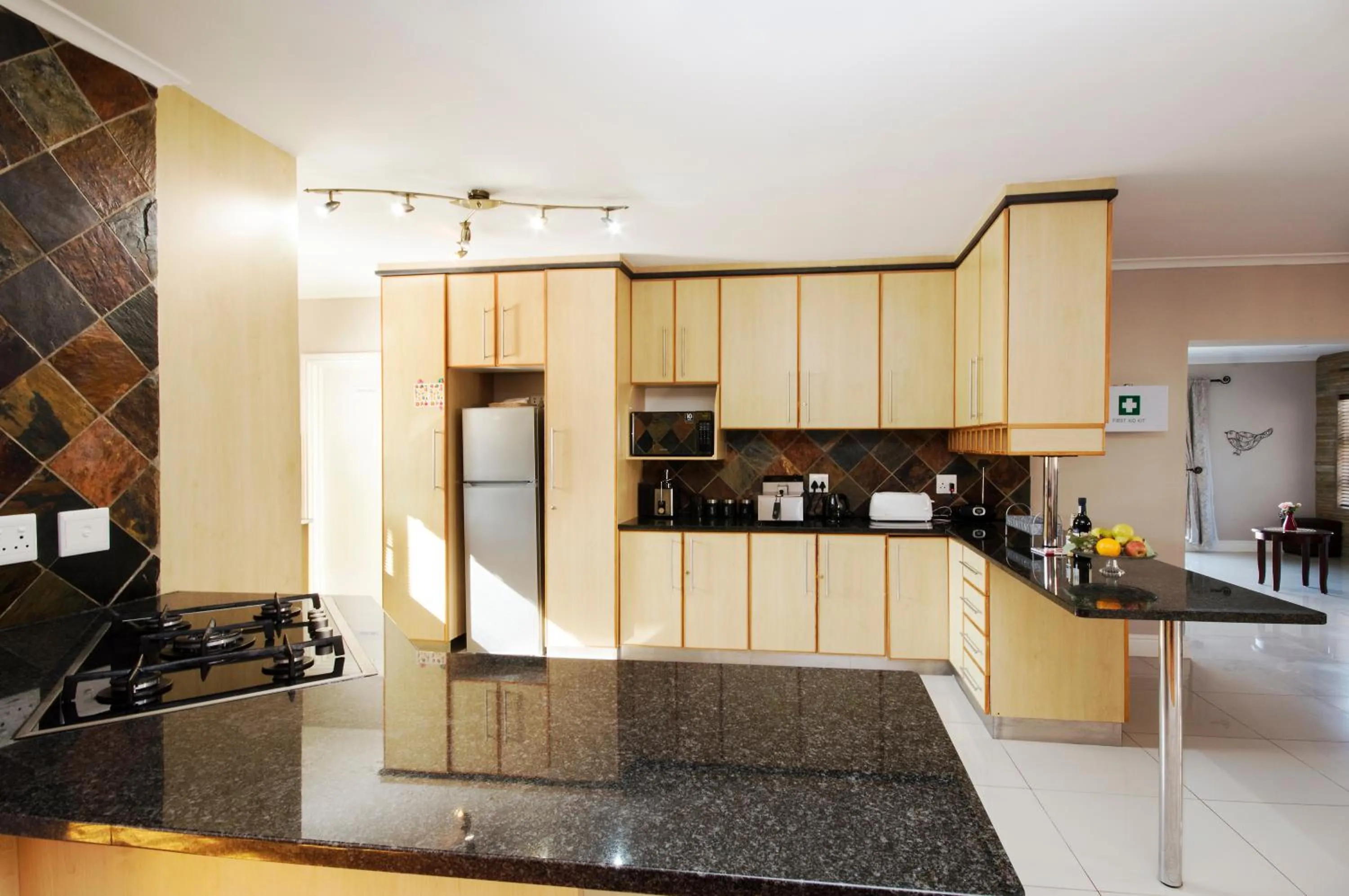 Communal kitchen in King Guest Lodge