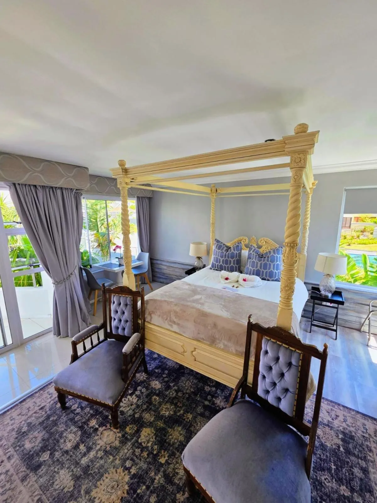 Hermanus Manor