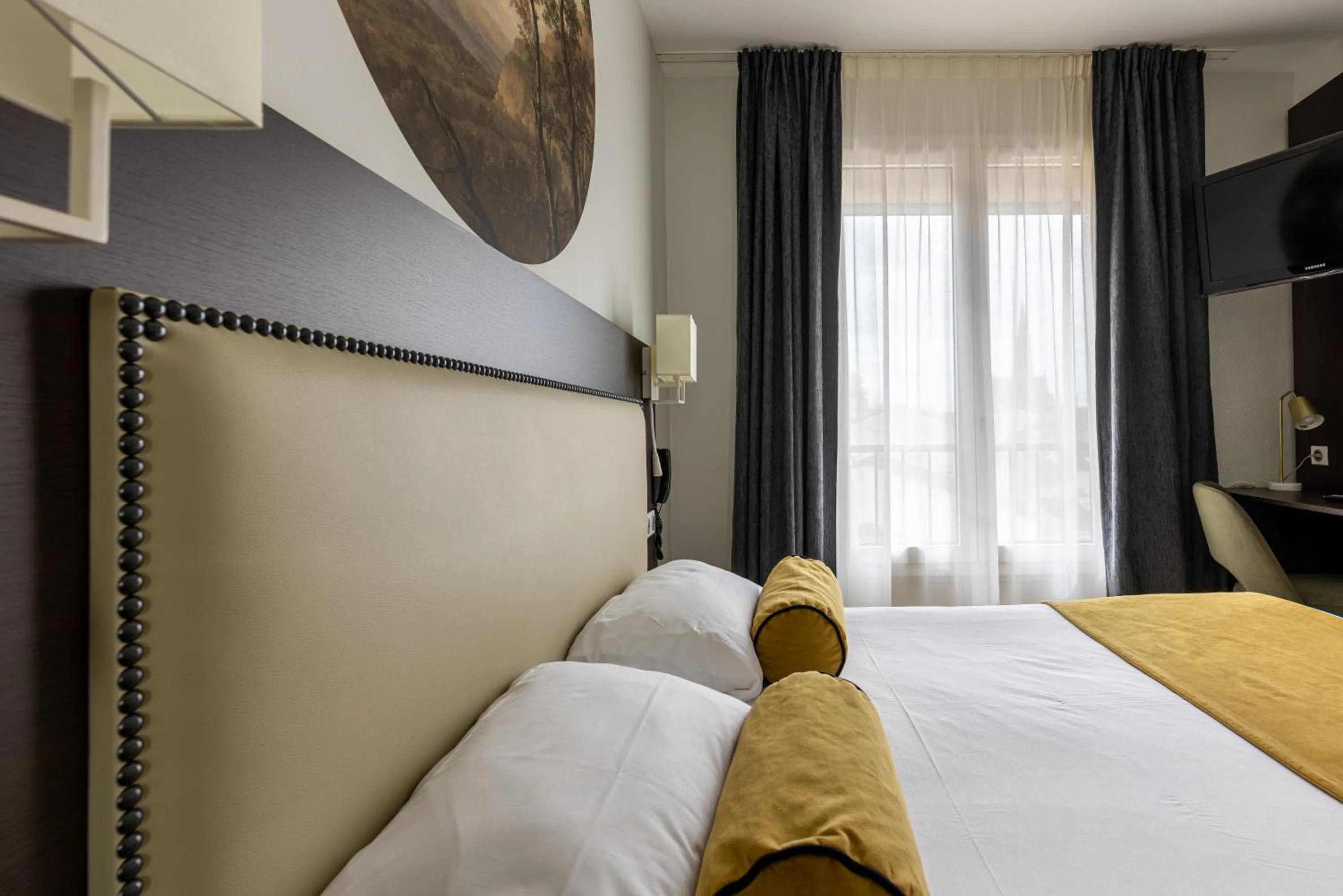 Bed in Brit Hotel Europ Bergerac