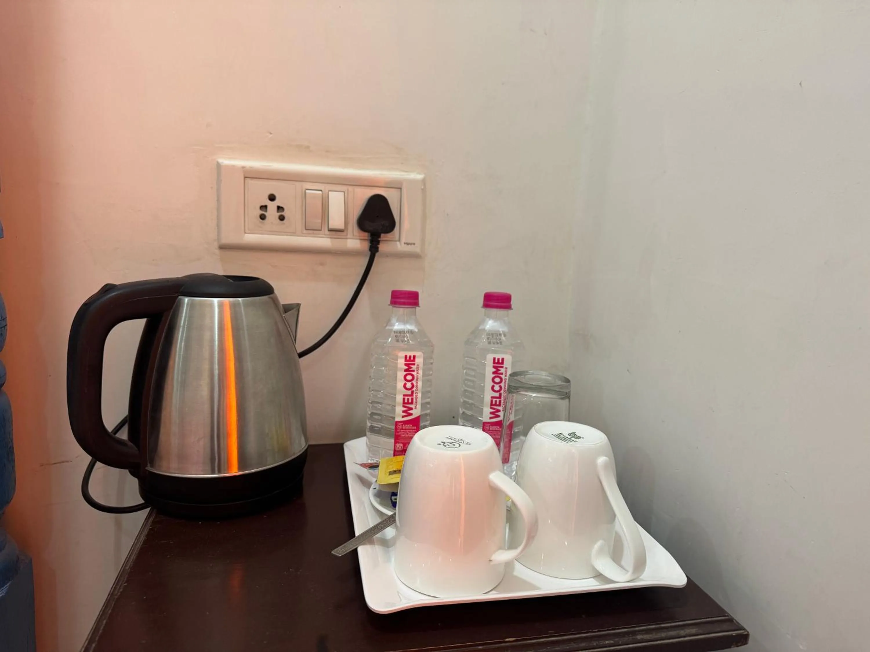 Coffee/tea facilities in Jaisalmer Hostel Crowd