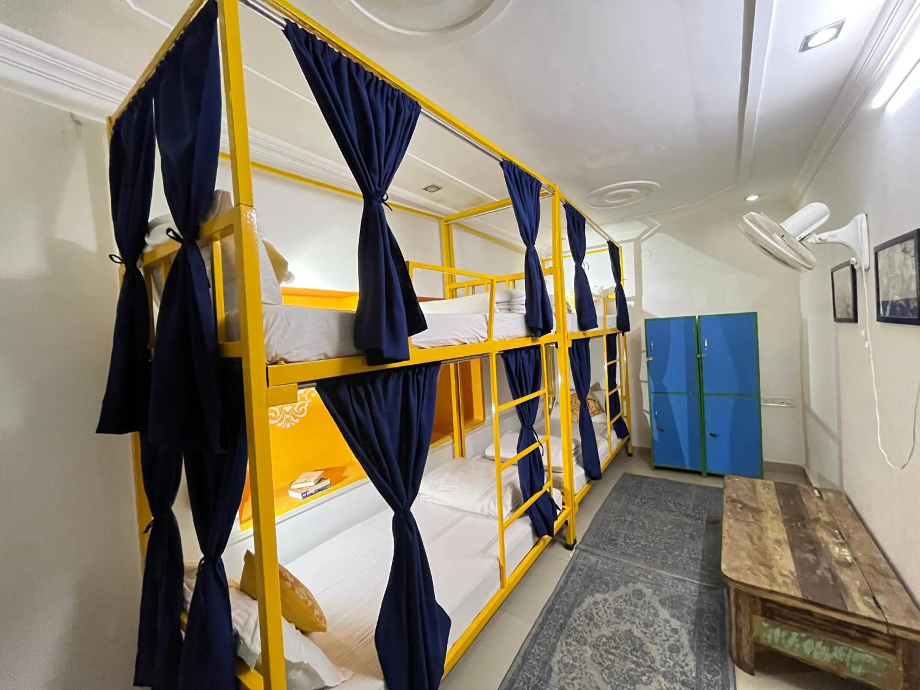 bunk bed, Bed in Jaisalmer Hostel Crowd