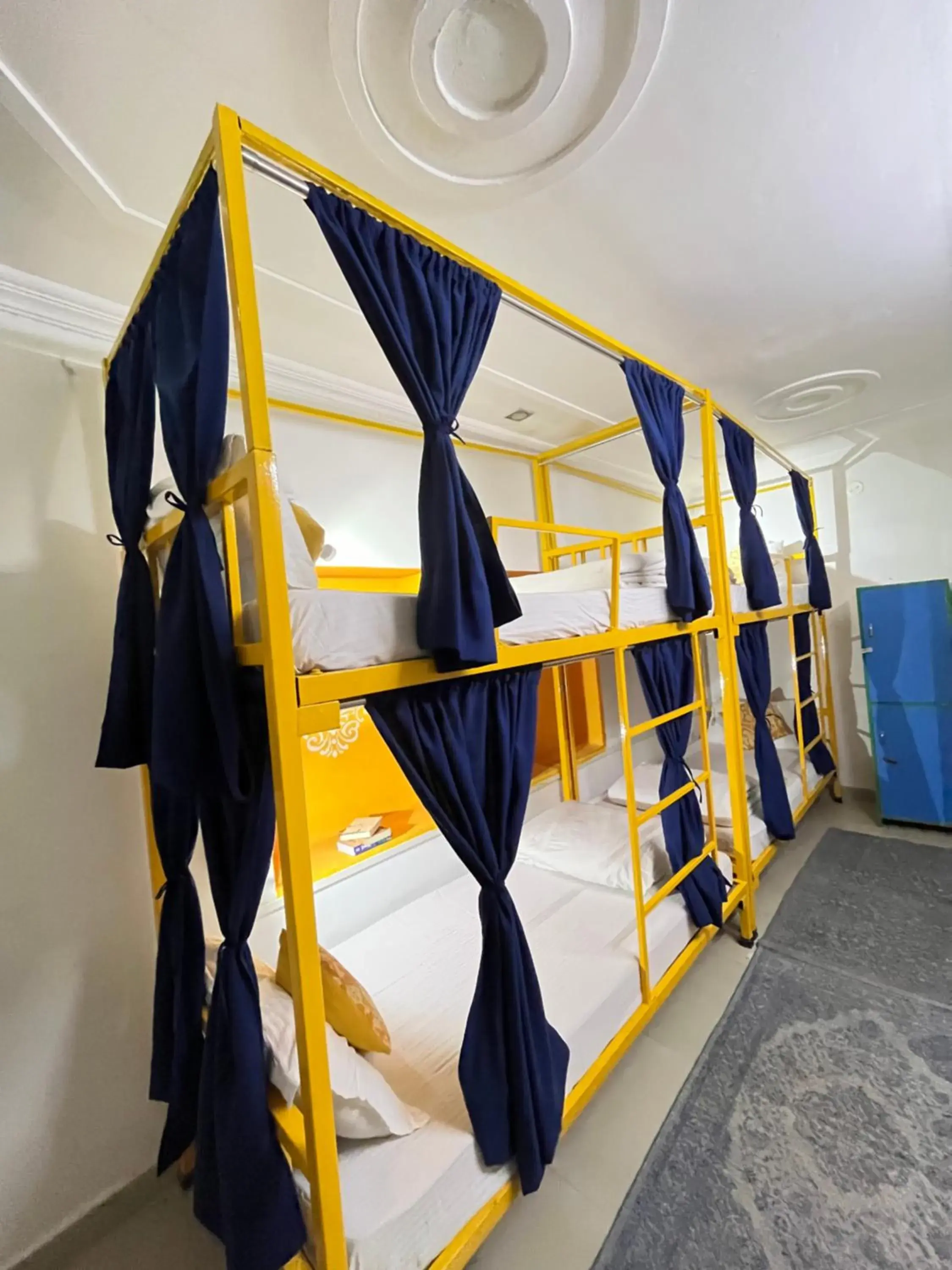 bunk bed, Bed in Jaisalmer Hostel Crowd bunk bed, Bed in Jaisalmer Hostel Crowd